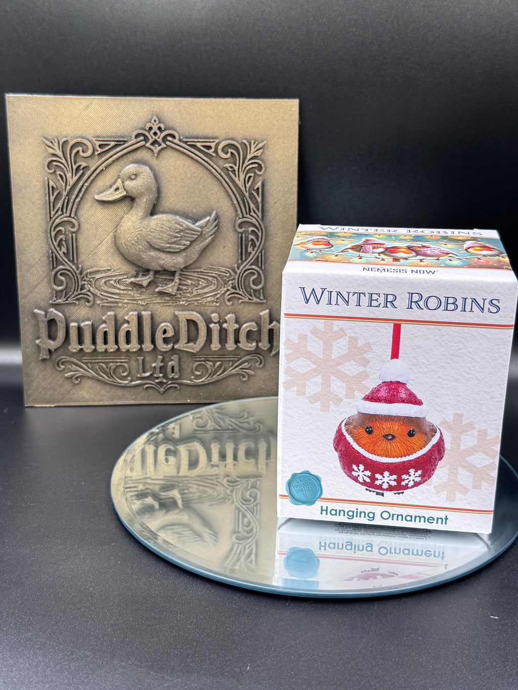 Robin Winter Warmth Hanging Ornament | Festive Robin Decoration | 7cm