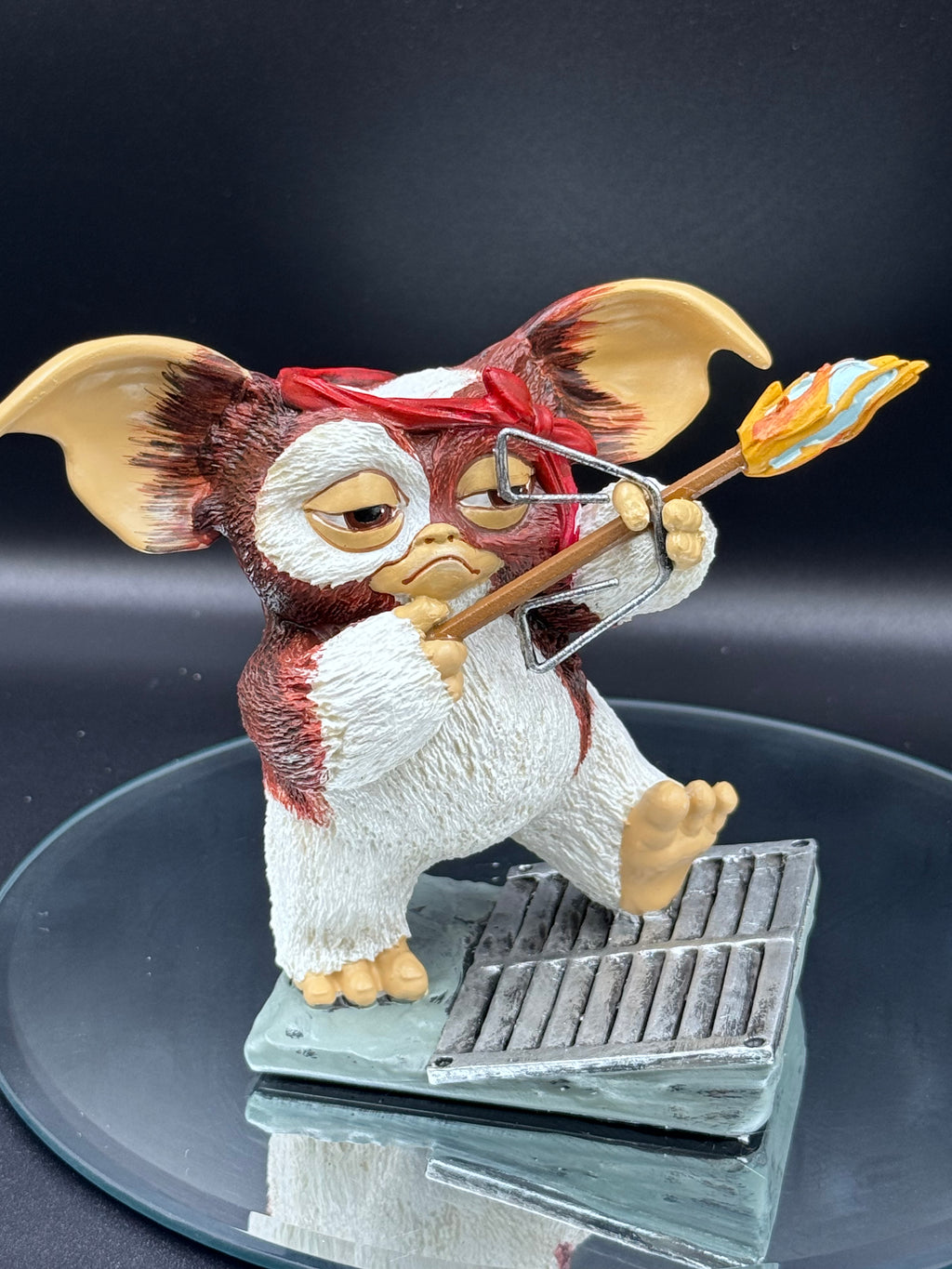 Gremlins Gizmo - Ready Aim Fire Figurine 11.5cm