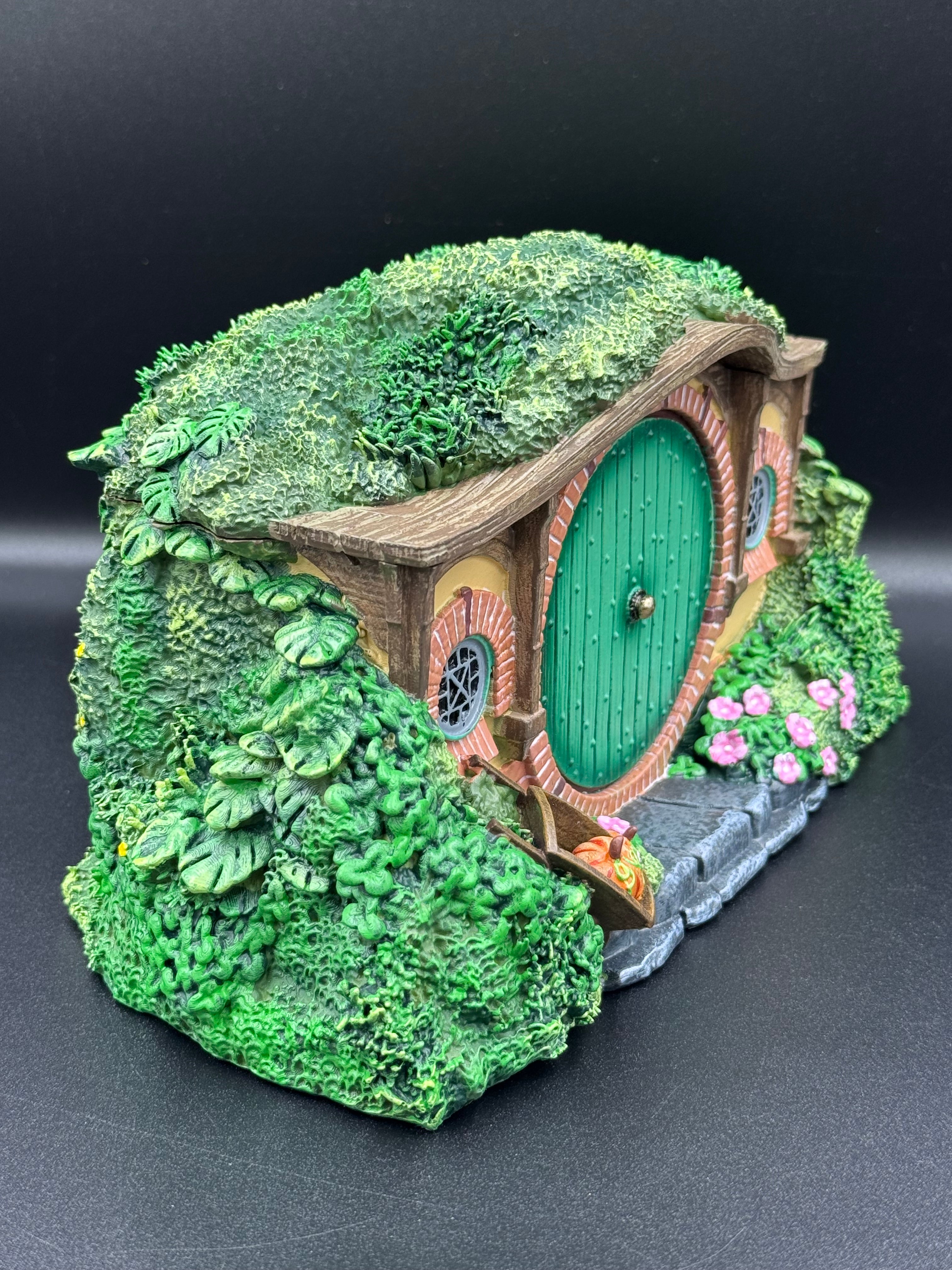 Lord of the Rings The Shire Box 23.4cm