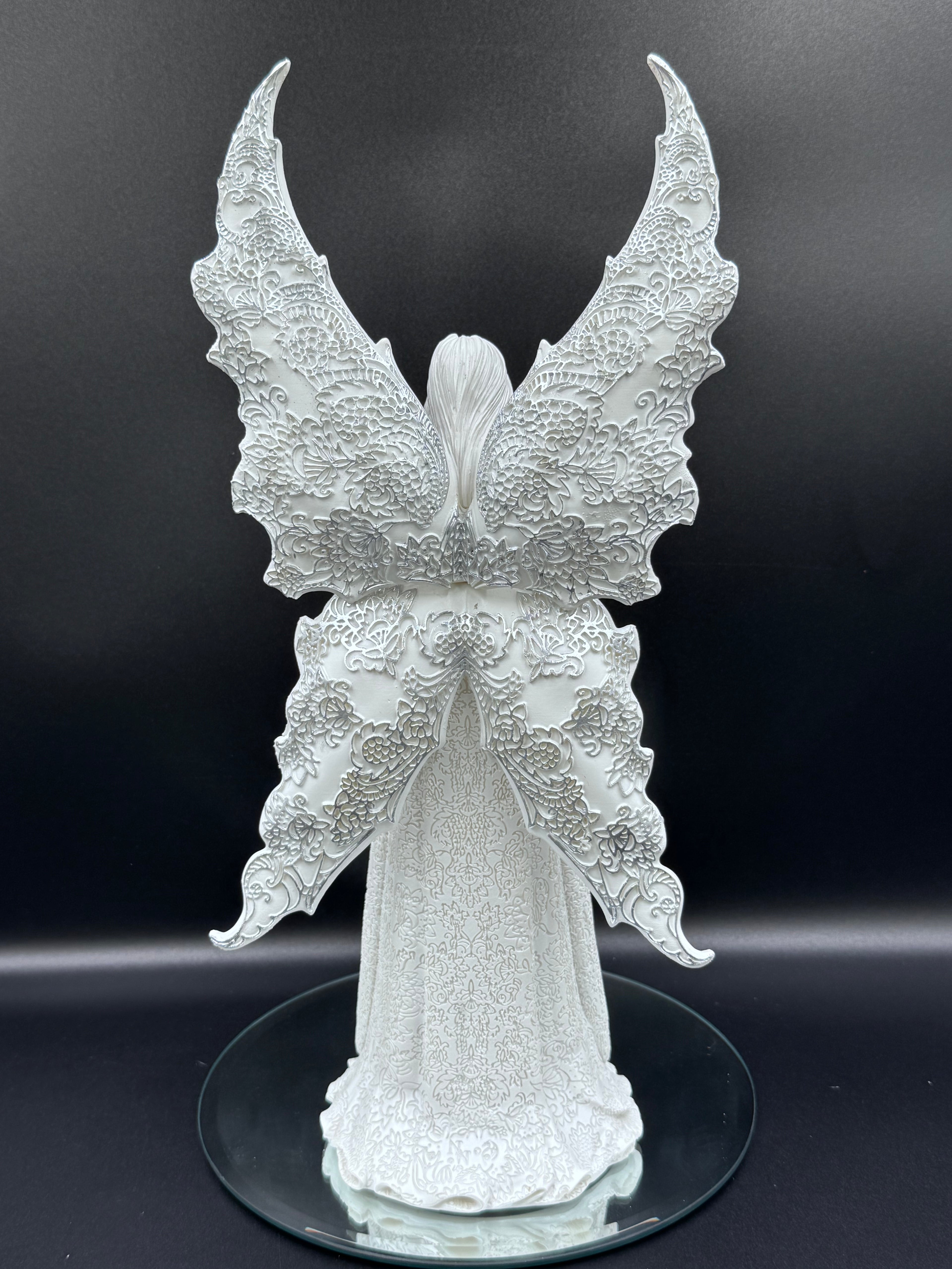 Anne Stokes Only Love Remains, Large Figurine, White, 35cm