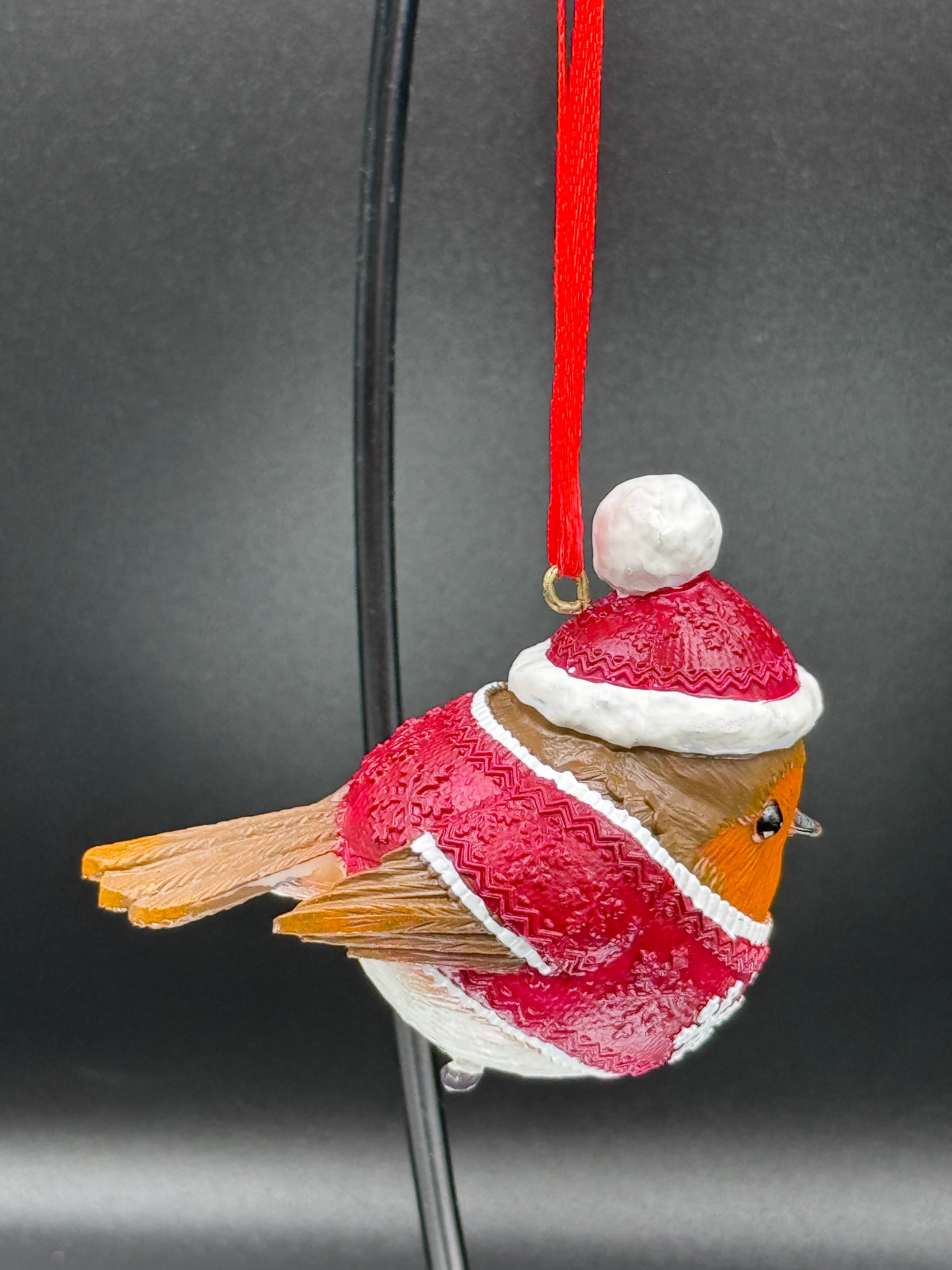 Robin Winter Warmth Hanging Ornament | Festive Robin Decoration | 7cm