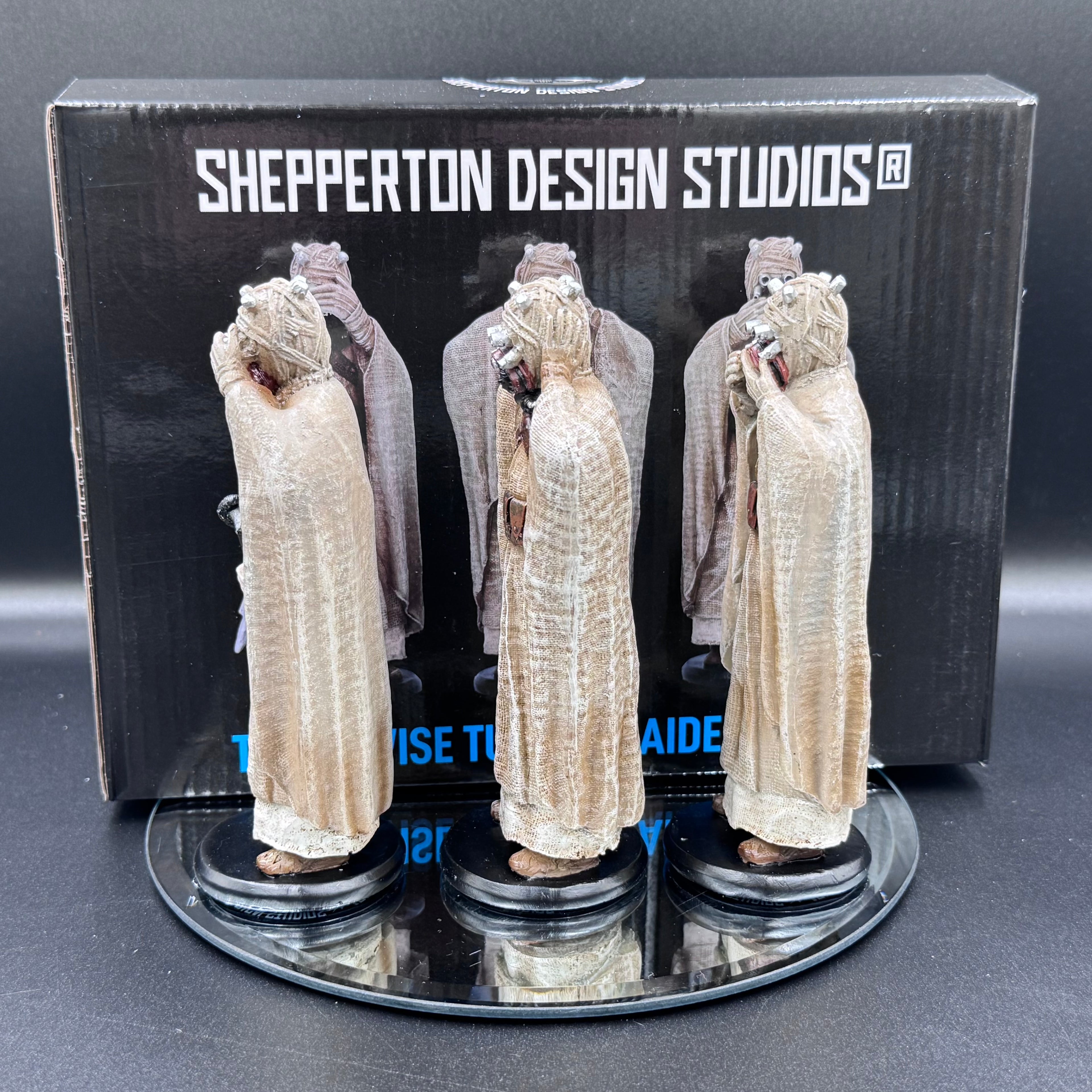 Three Wise Tusken Raiders 14.3cm