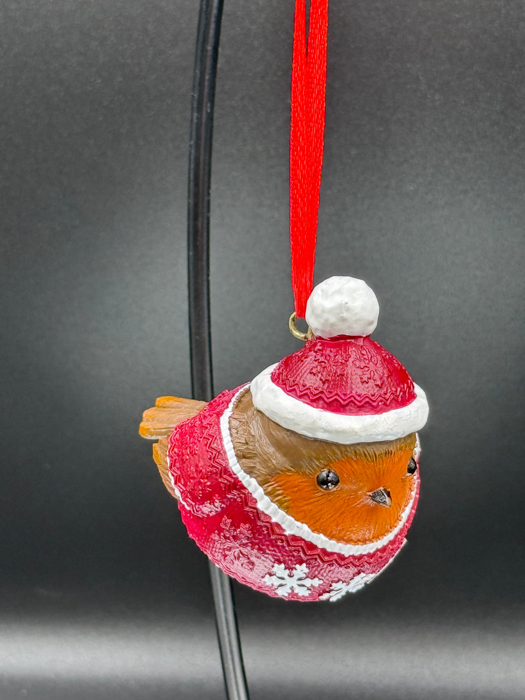Robin Winter Warmth Hanging Ornament | Festive Robin Decoration | 7cm