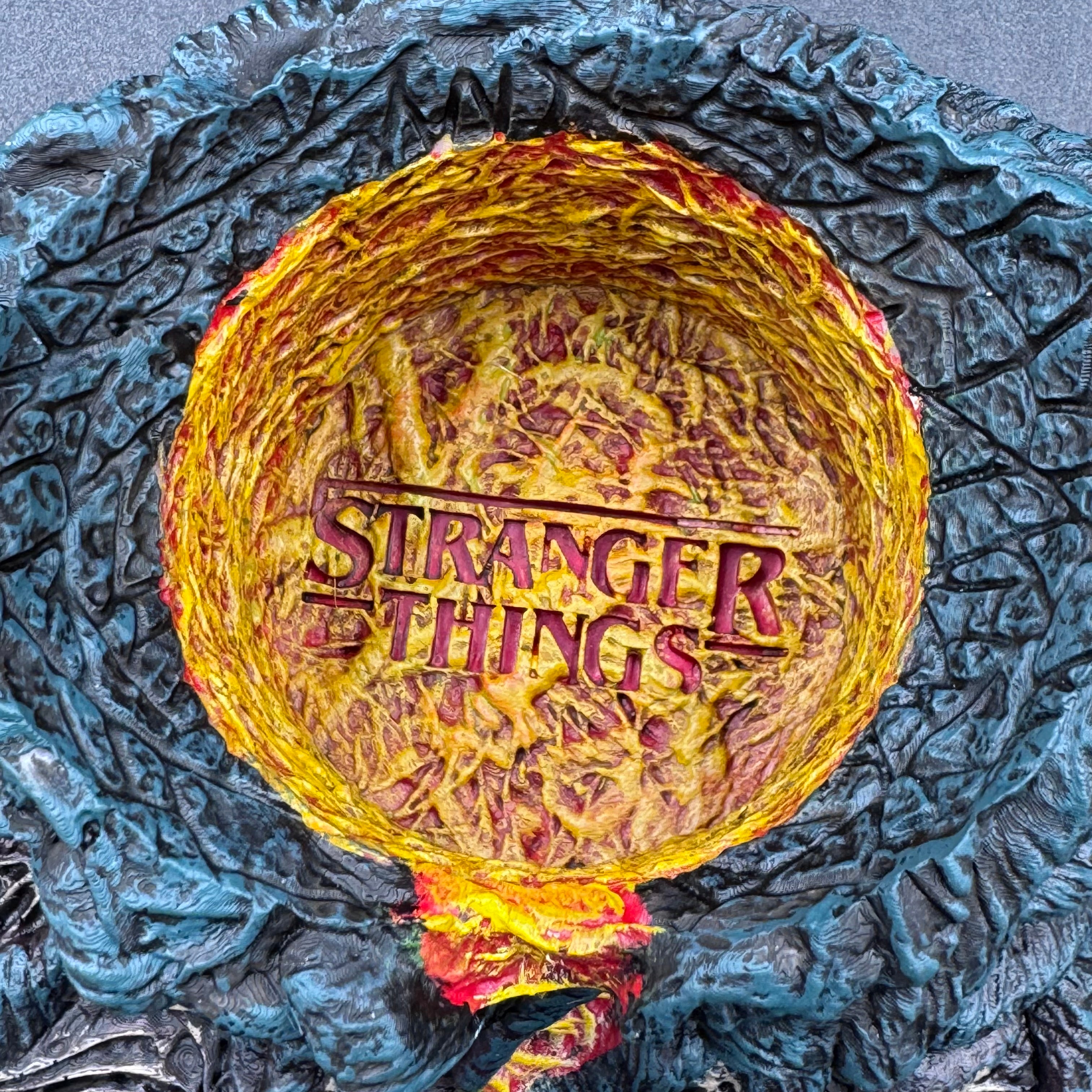 Stranger Things Demodog Box 16cm