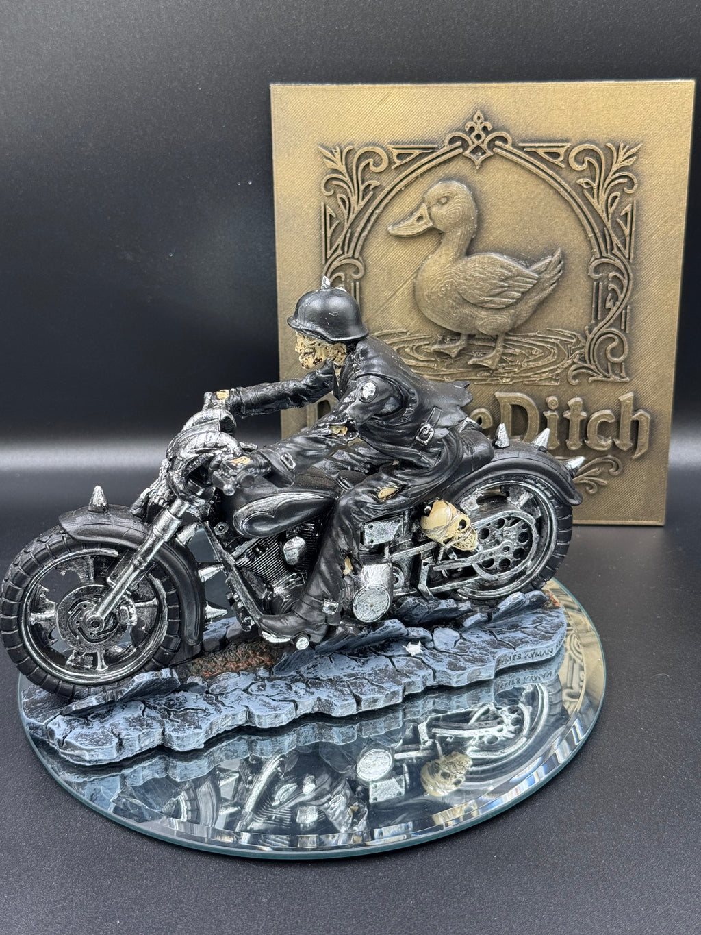 Hell on the Highway (JR) 20.5cm