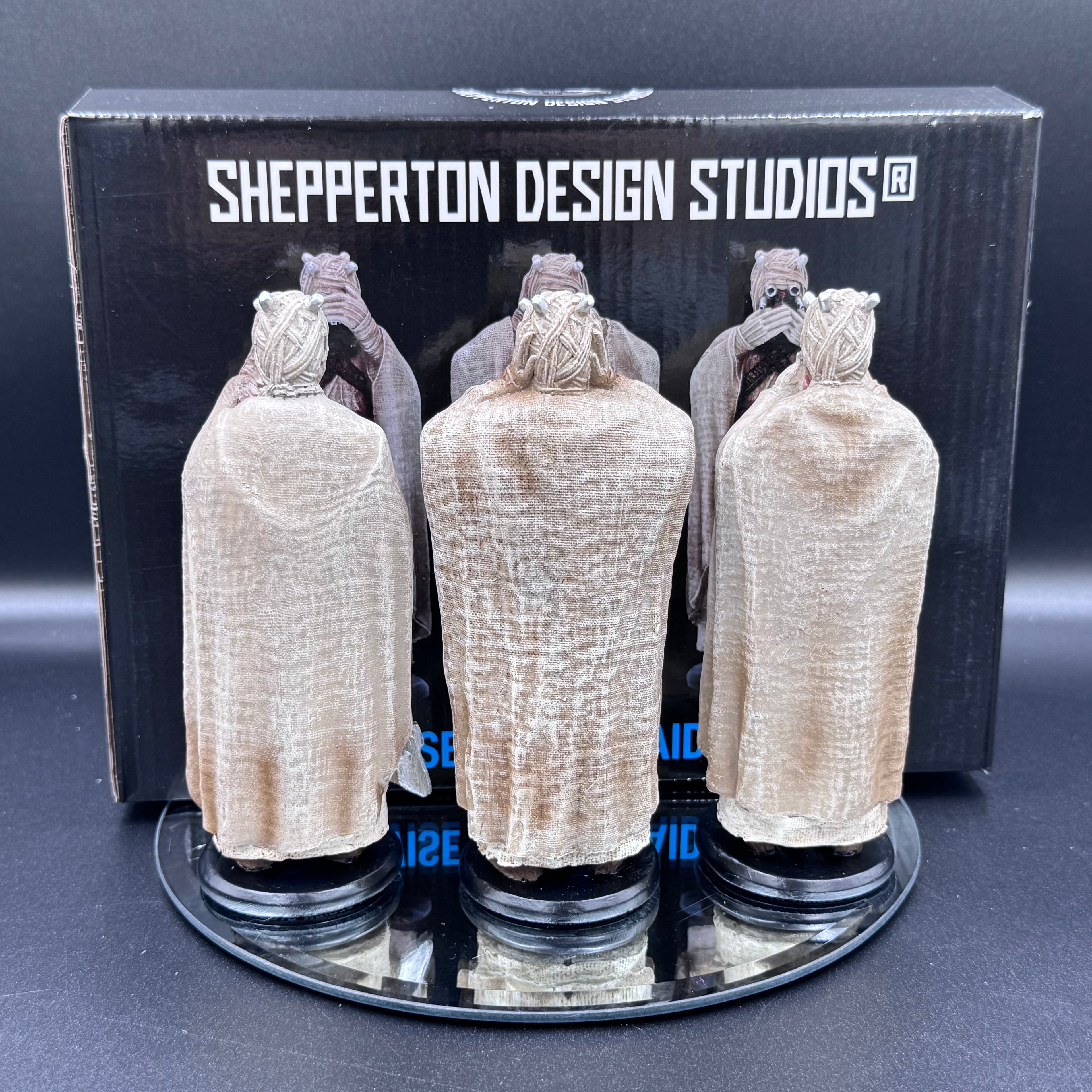 Three Wise Tusken Raiders 14.3cm