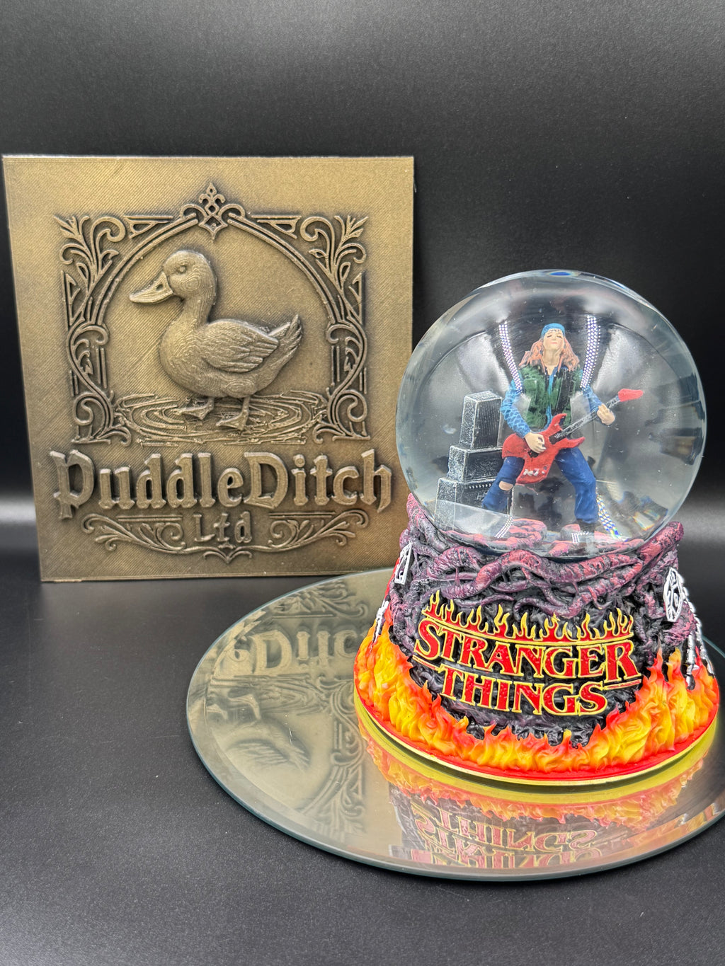 Stranger Things Eddie Munson Sacrifice Snow Globe | Officially Licensed | 14.5cm