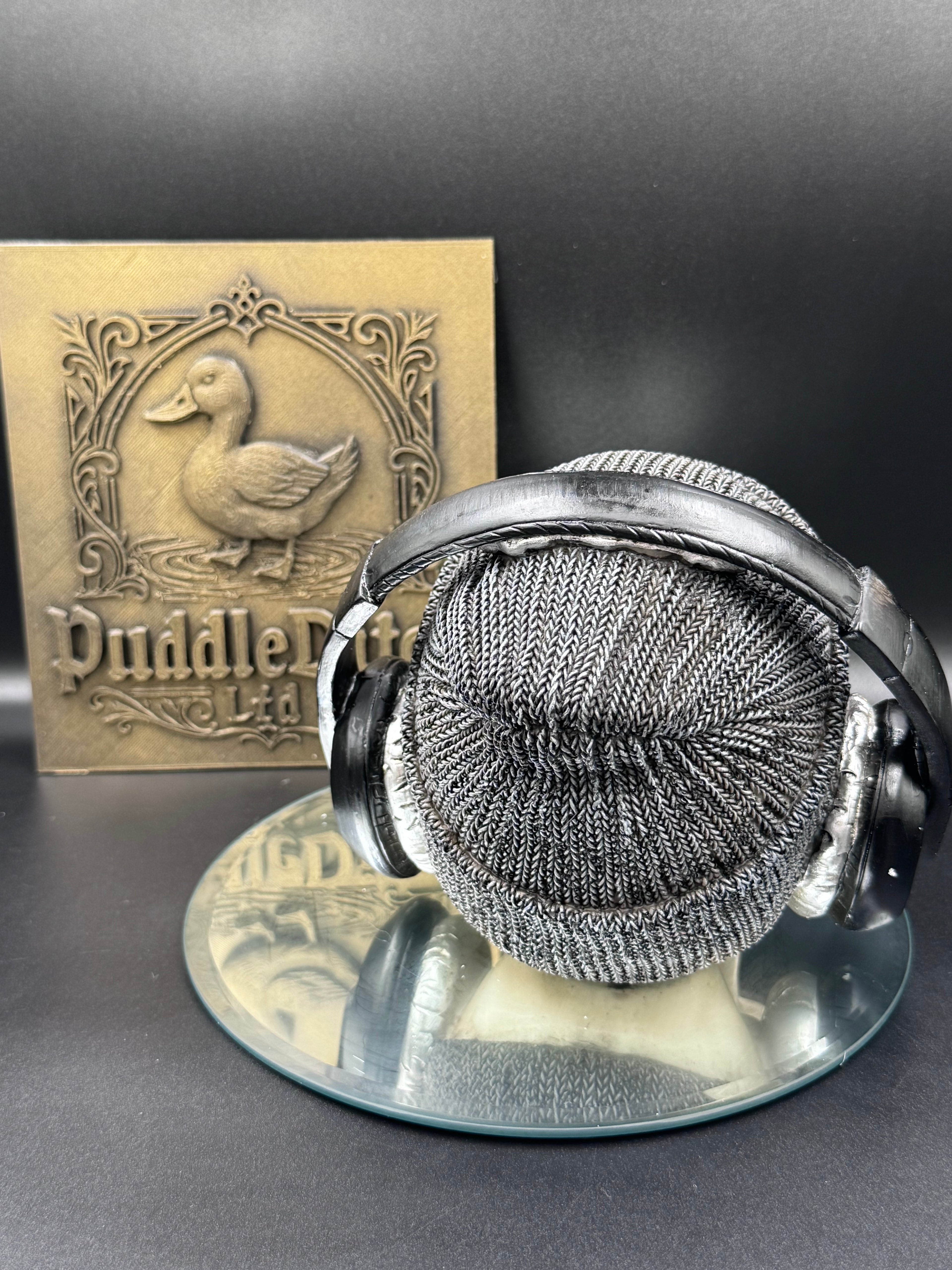 Dead Beat (Grey) 17cm