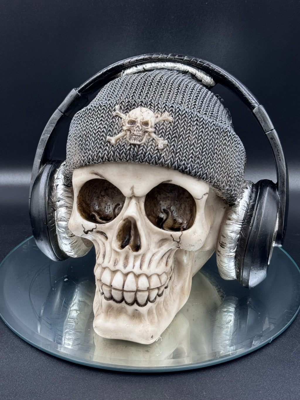 Dead Beat (Grey) 17cm