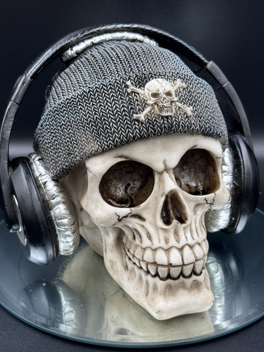 Dead Beat (Grey) 17cm