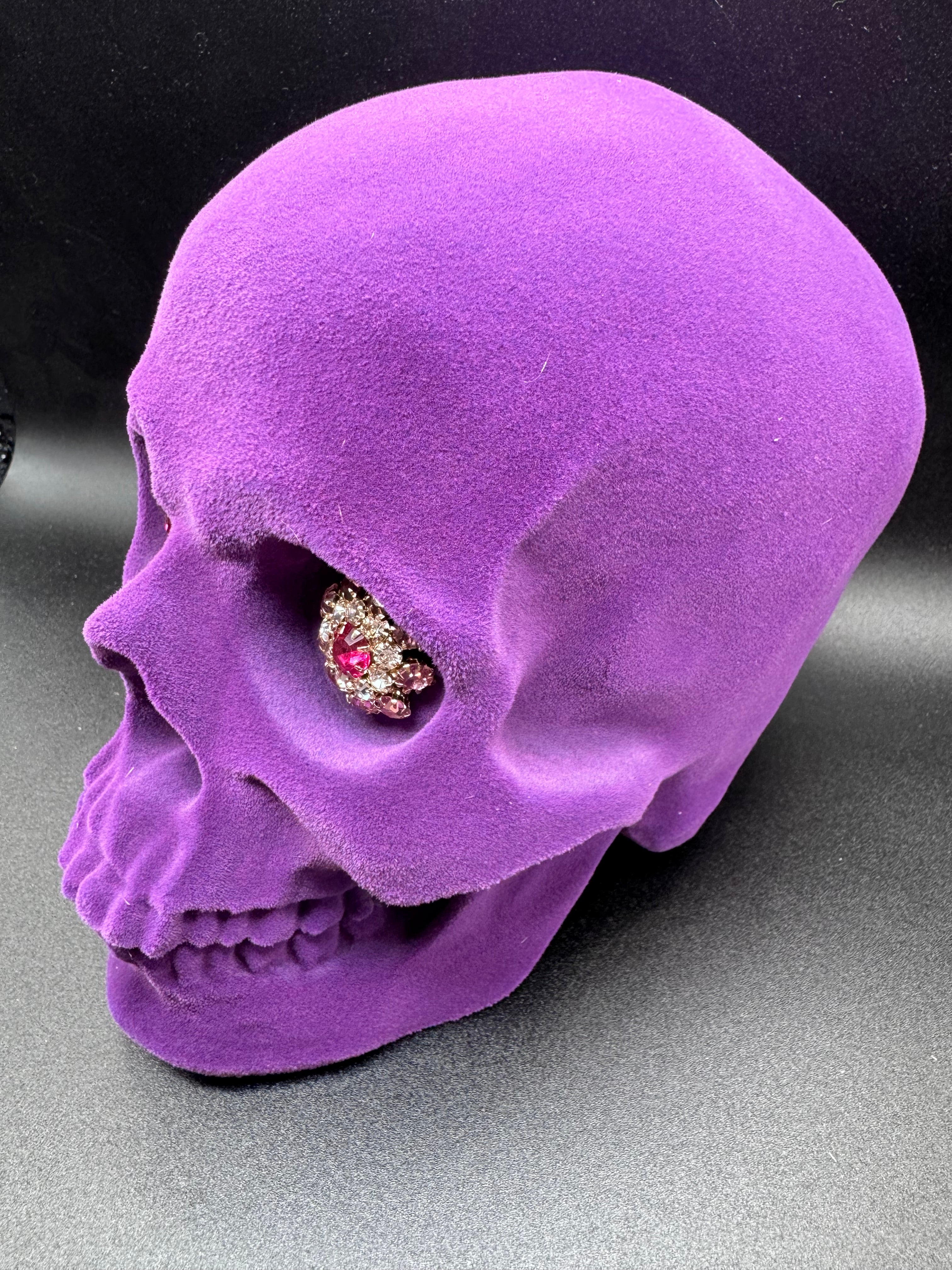 Jewelled Gaze Skull, Purple, 18.7cm
