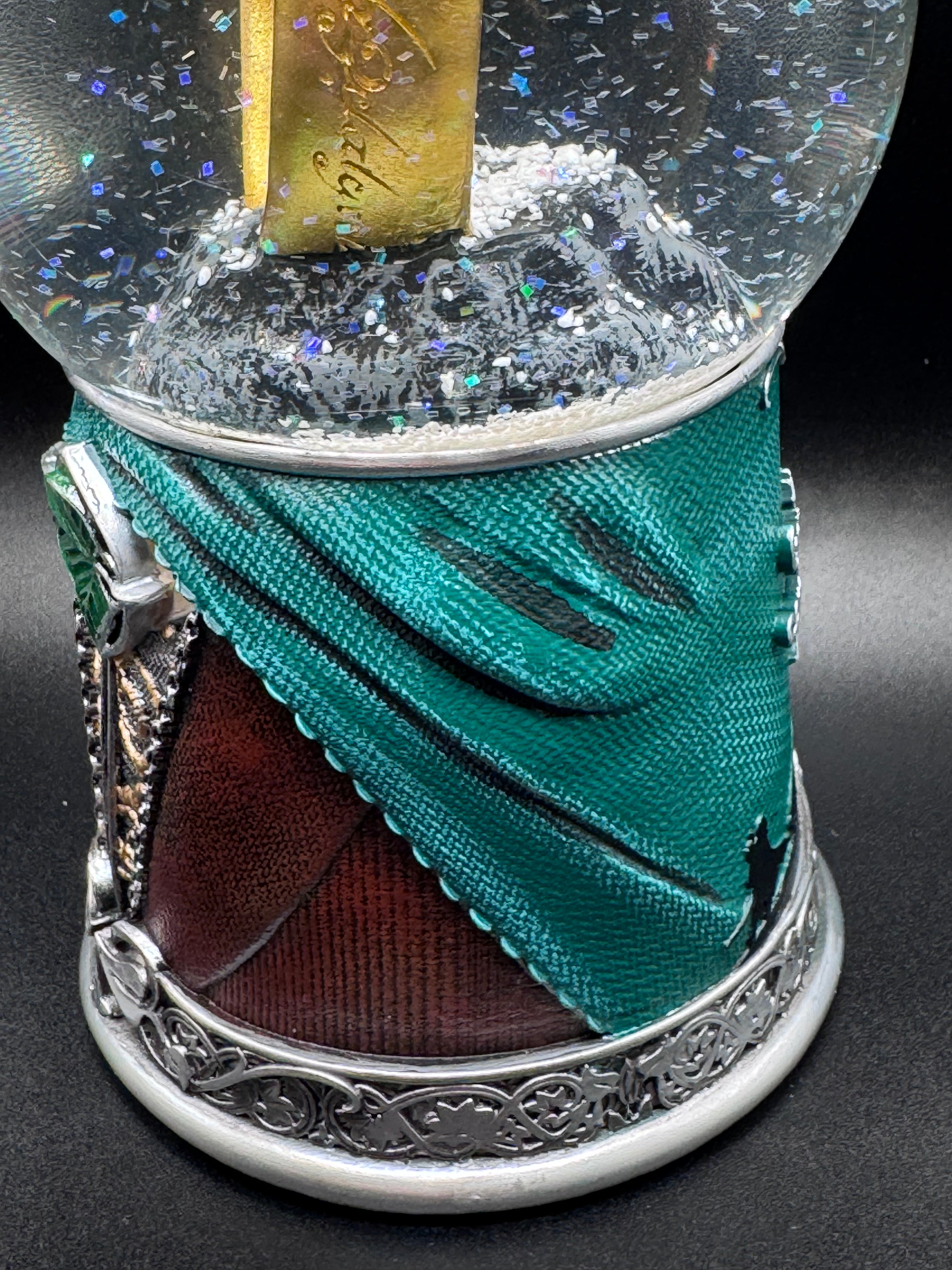 Lord of the Rings Frodo Snow Globe 17cm