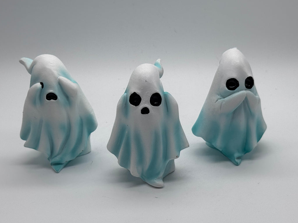 Three Wise Ghosts 7.5cm