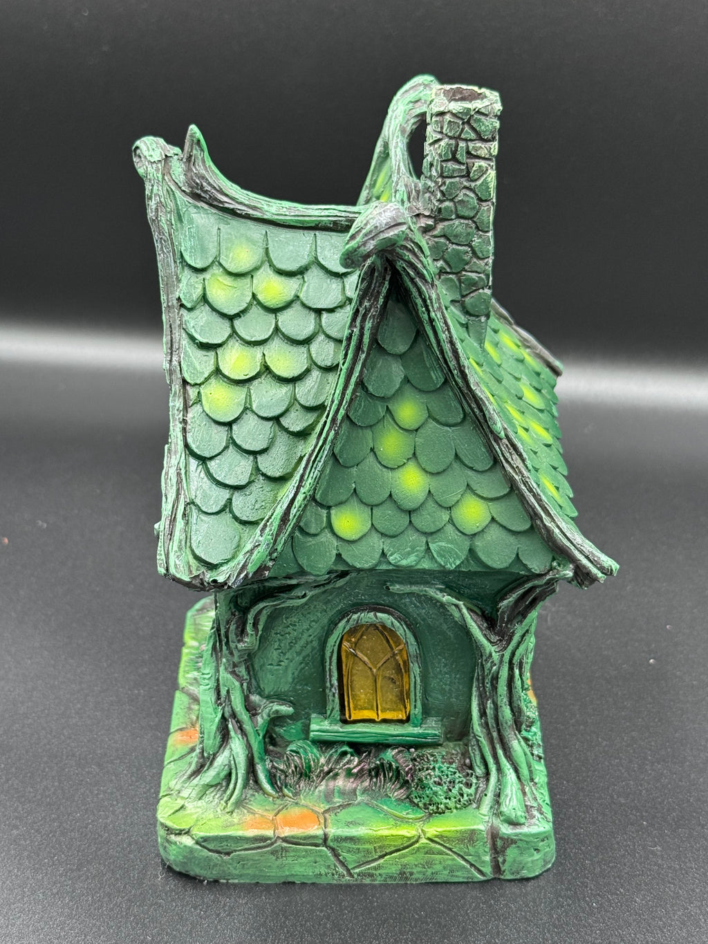 Evergreen Lodge Light Up Fairy House