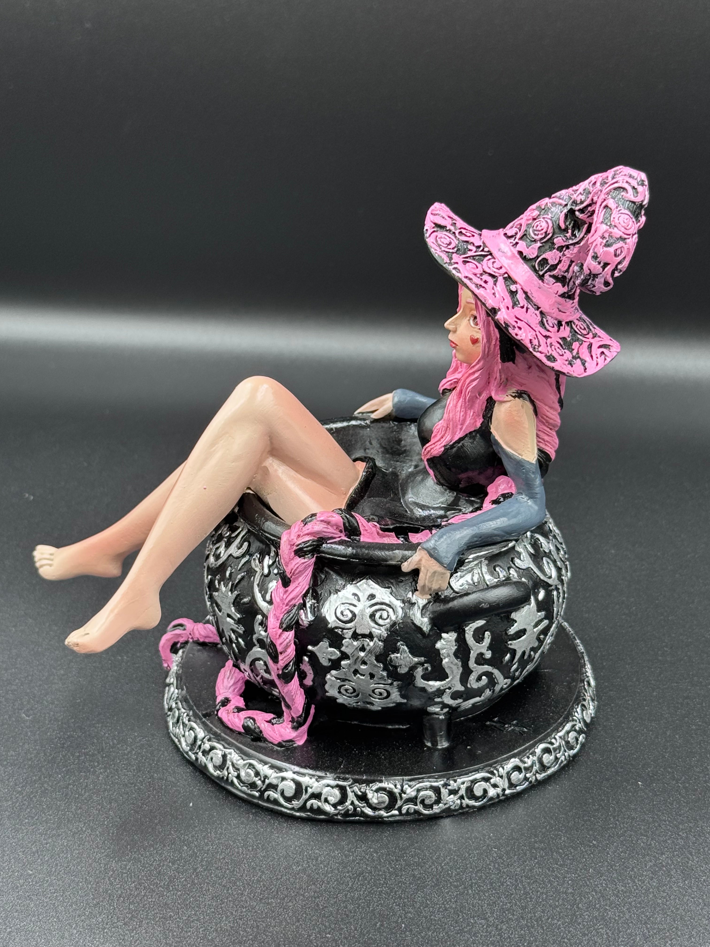 Baie Rose Sugar & Spice Witch Figurine 14.5cm