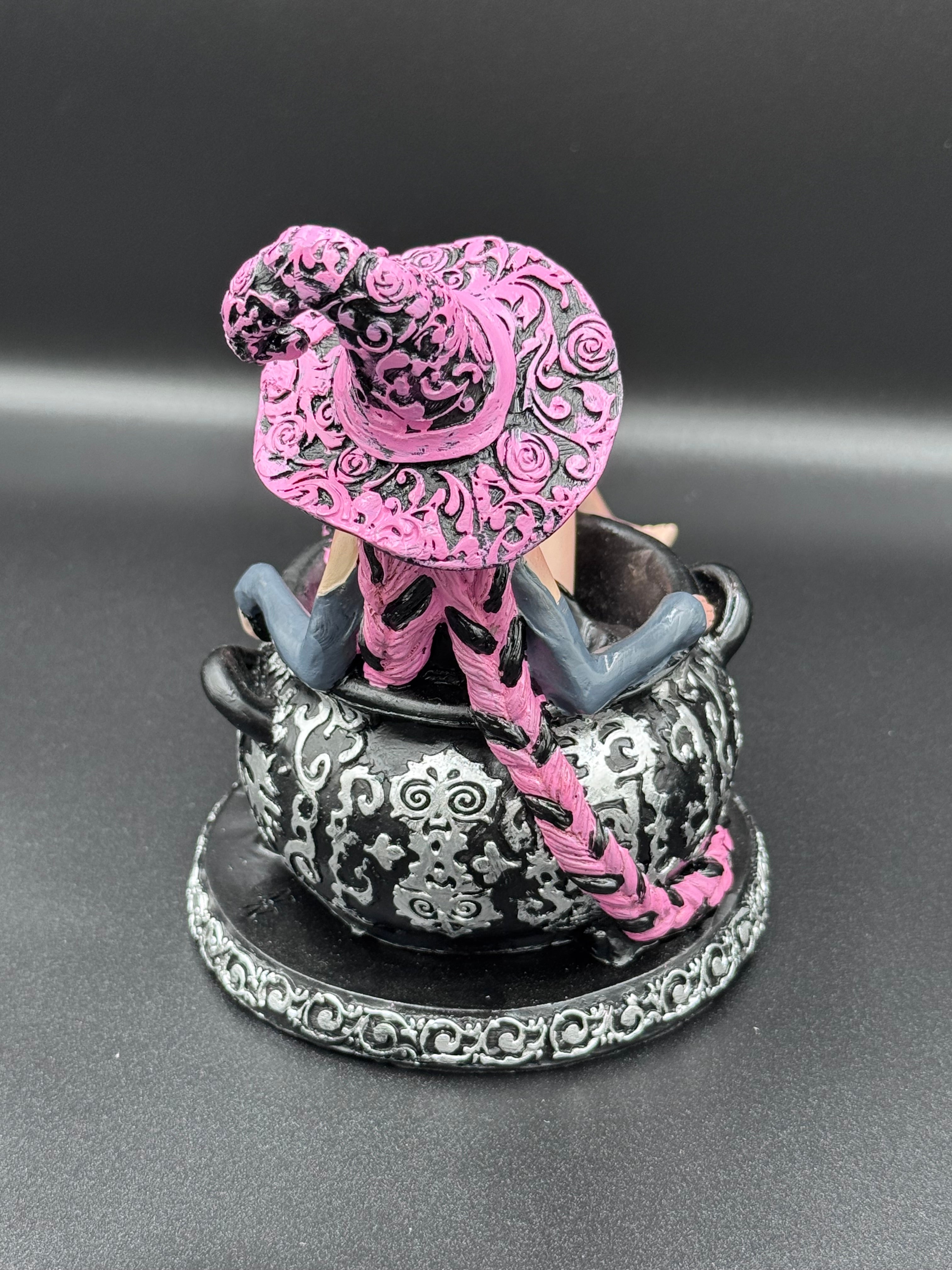 Baie Rose Sugar & Spice Witch Figurine 14.5cm