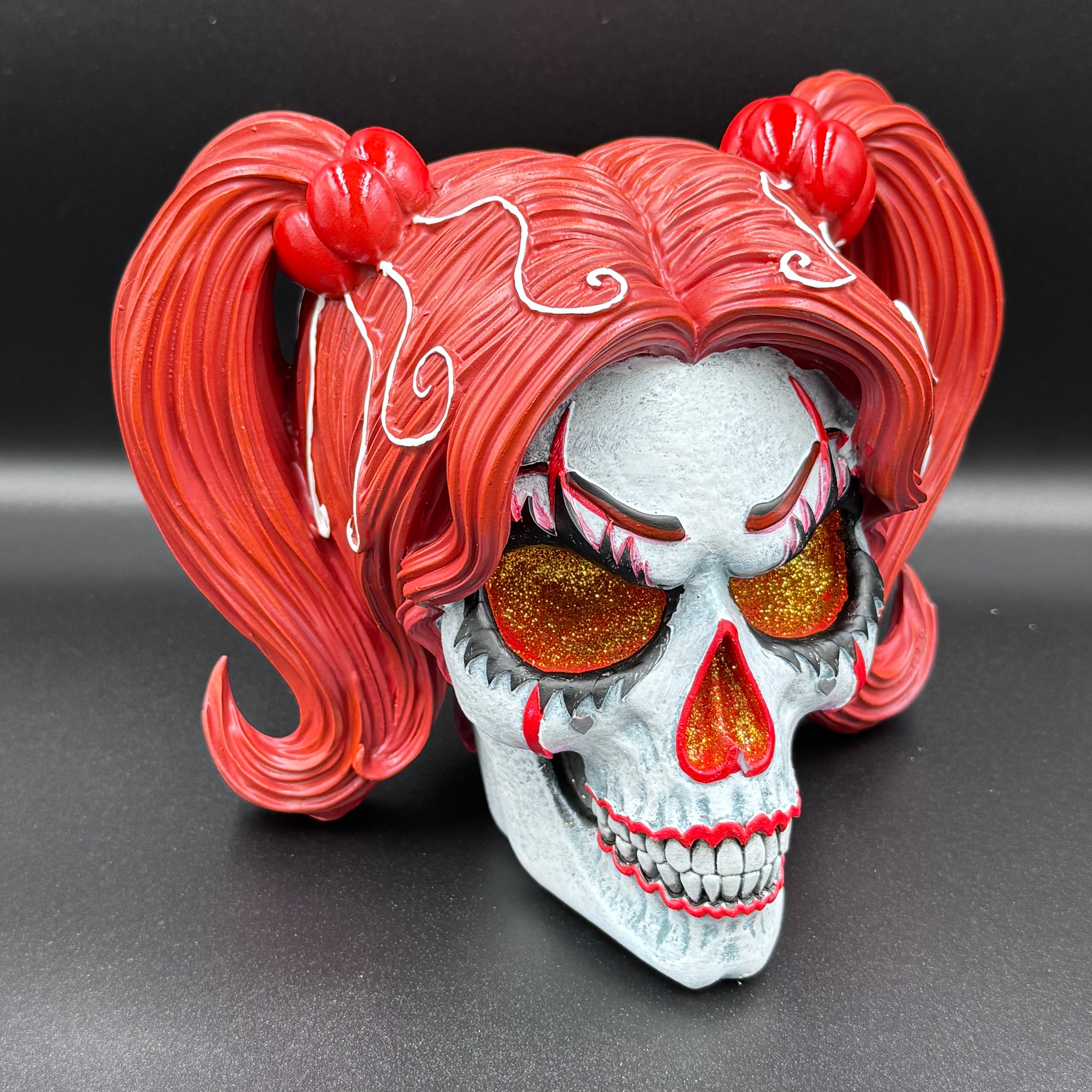 Drop Dead Gorgeous - Cackle and Chaos Clown Doll Skull