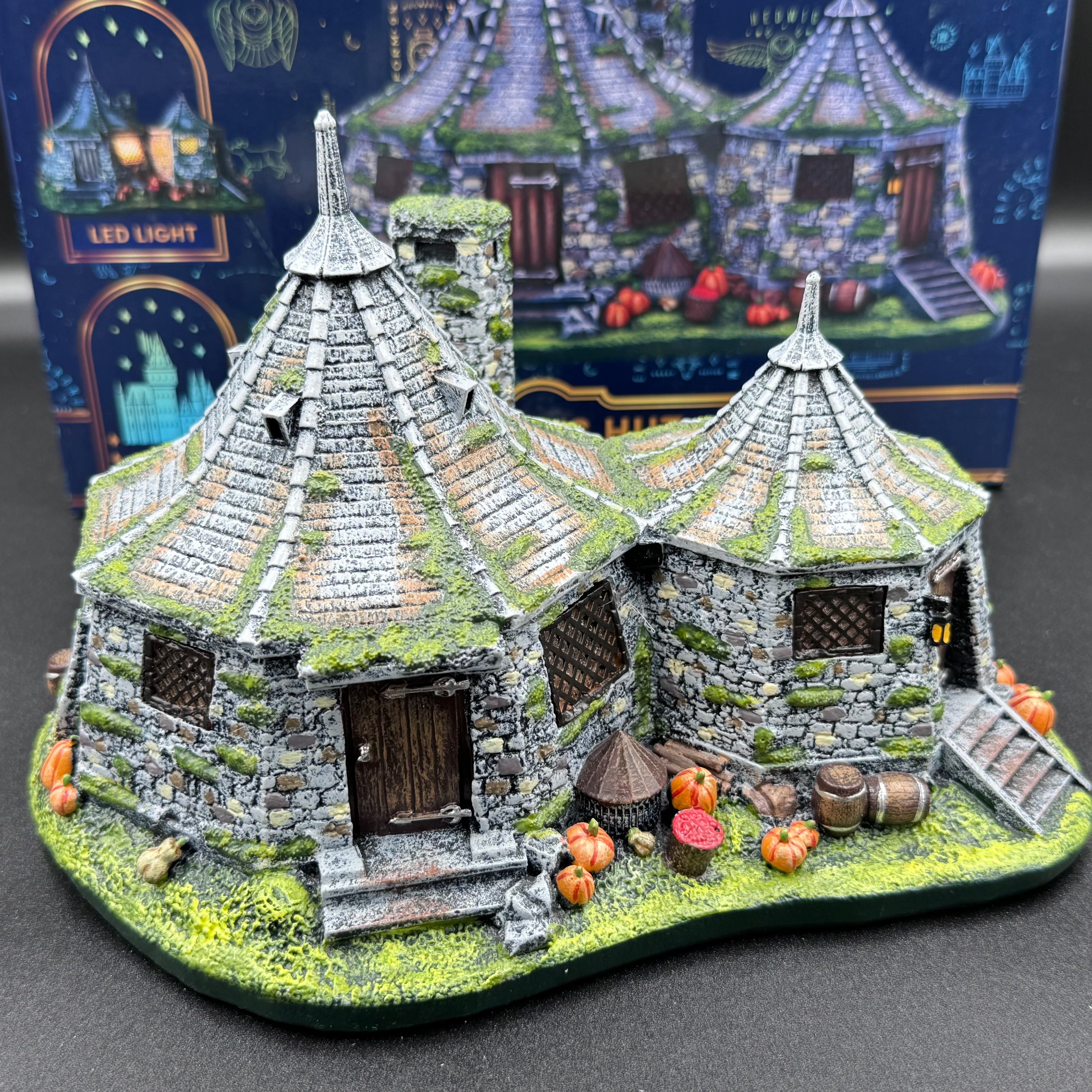 Harry Potter Hagrids Hut Light up LED Figurine 13cm