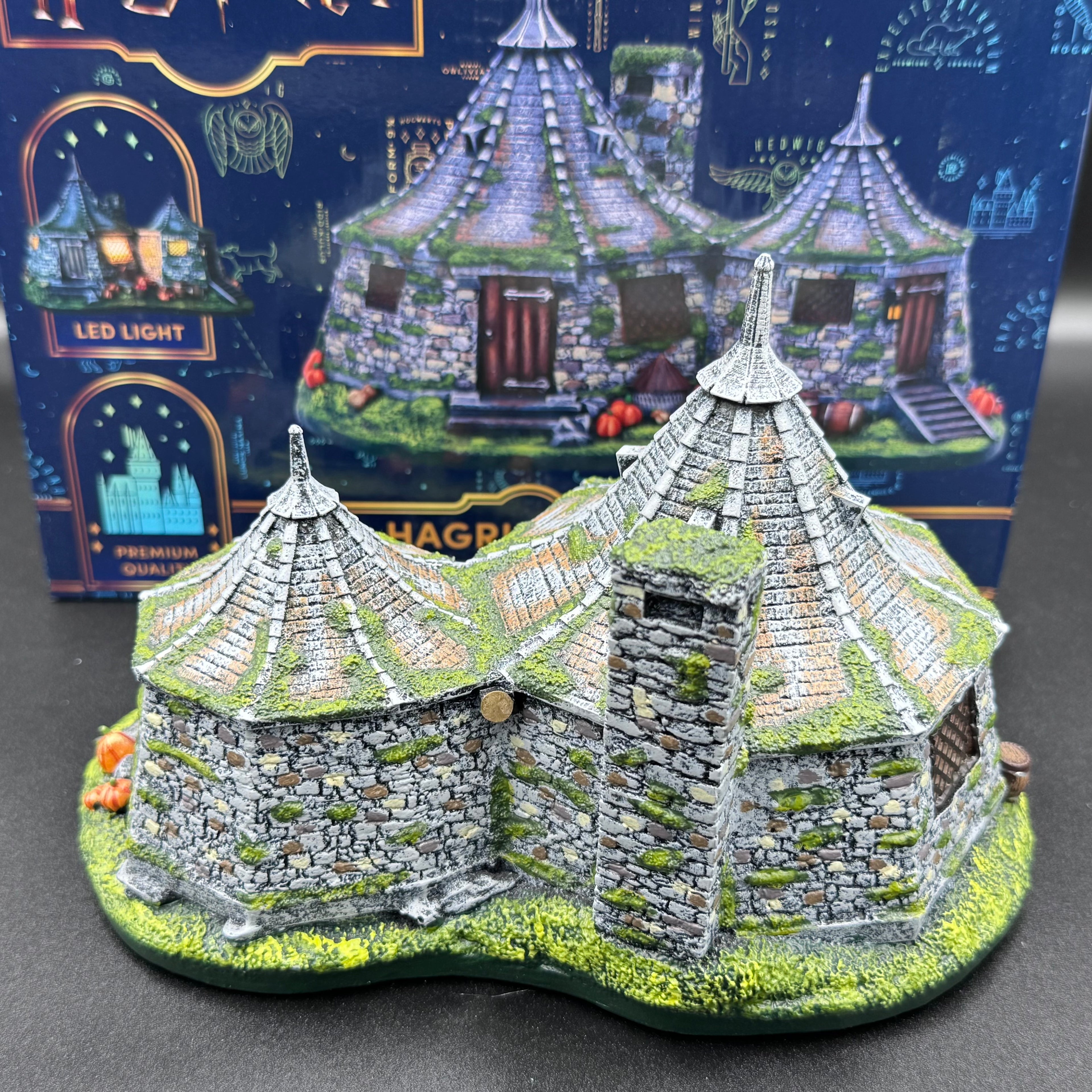 Harry Potter Hagrids Hut Light up LED Figurine 13cm