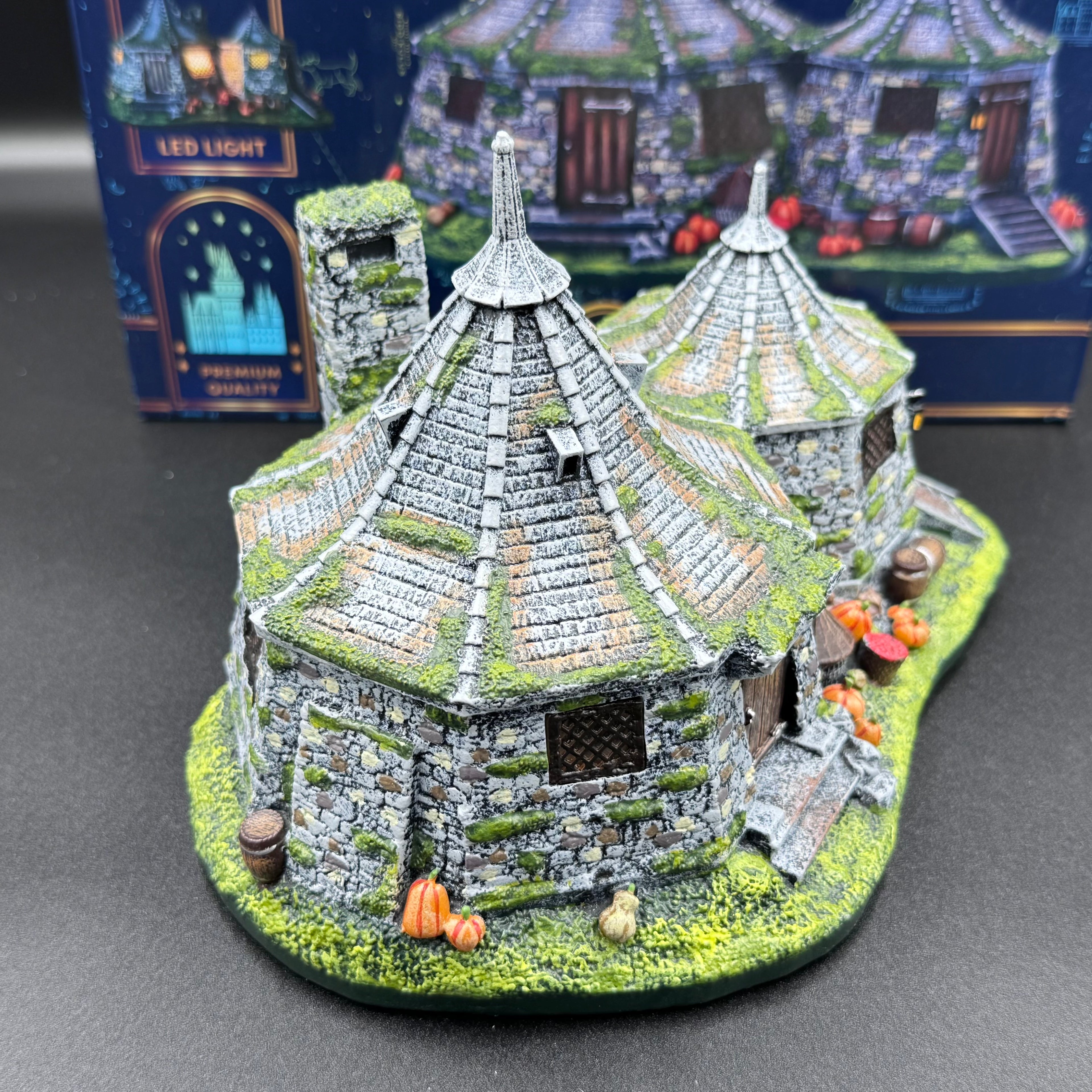 Harry Potter Hagrids Hut Light up LED Figurine 13cm