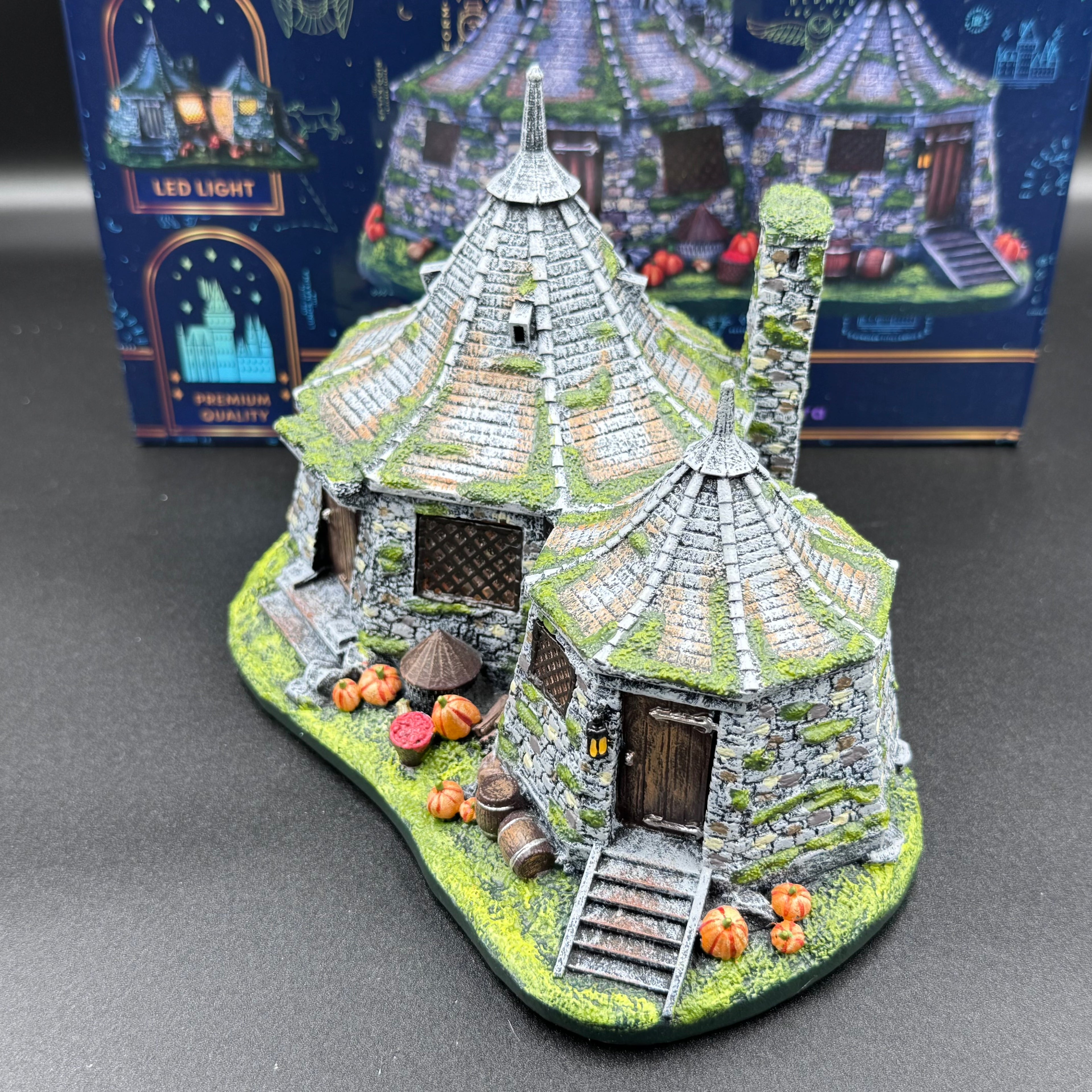 Harry Potter Hagrids Hut Light up LED Figurine 13cm