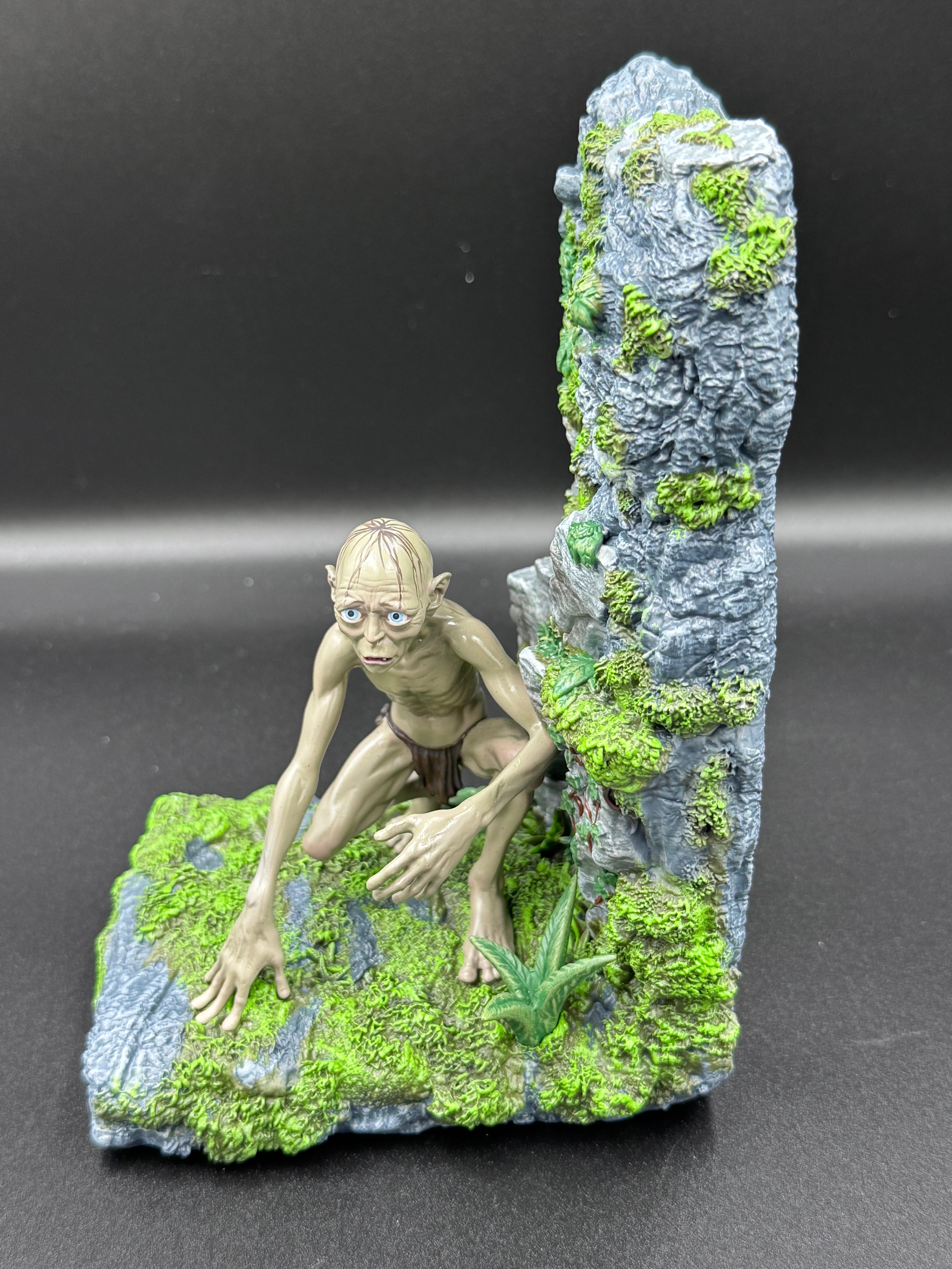 The Lord of the Rings Gollum and Smeagol Bookends