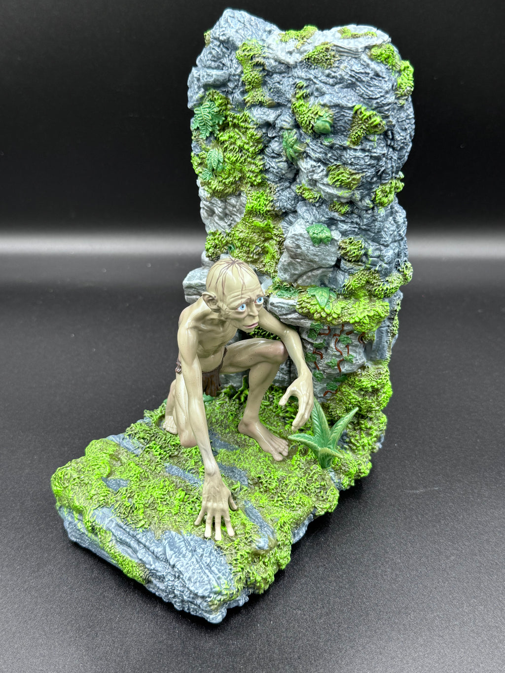 The Lord of the Rings Gollum and Smeagol Bookends