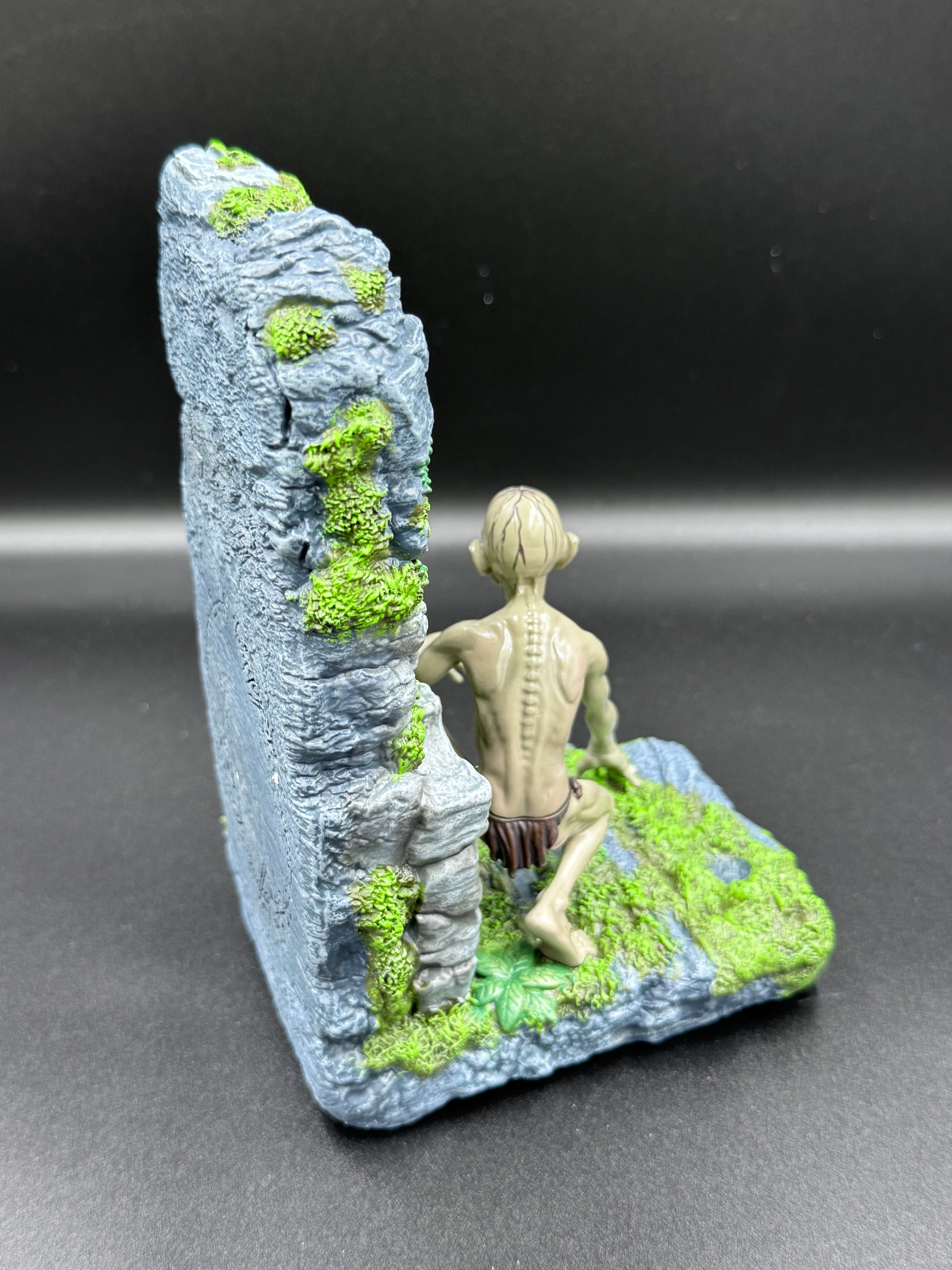 The Lord of the Rings Gollum and Smeagol Bookends