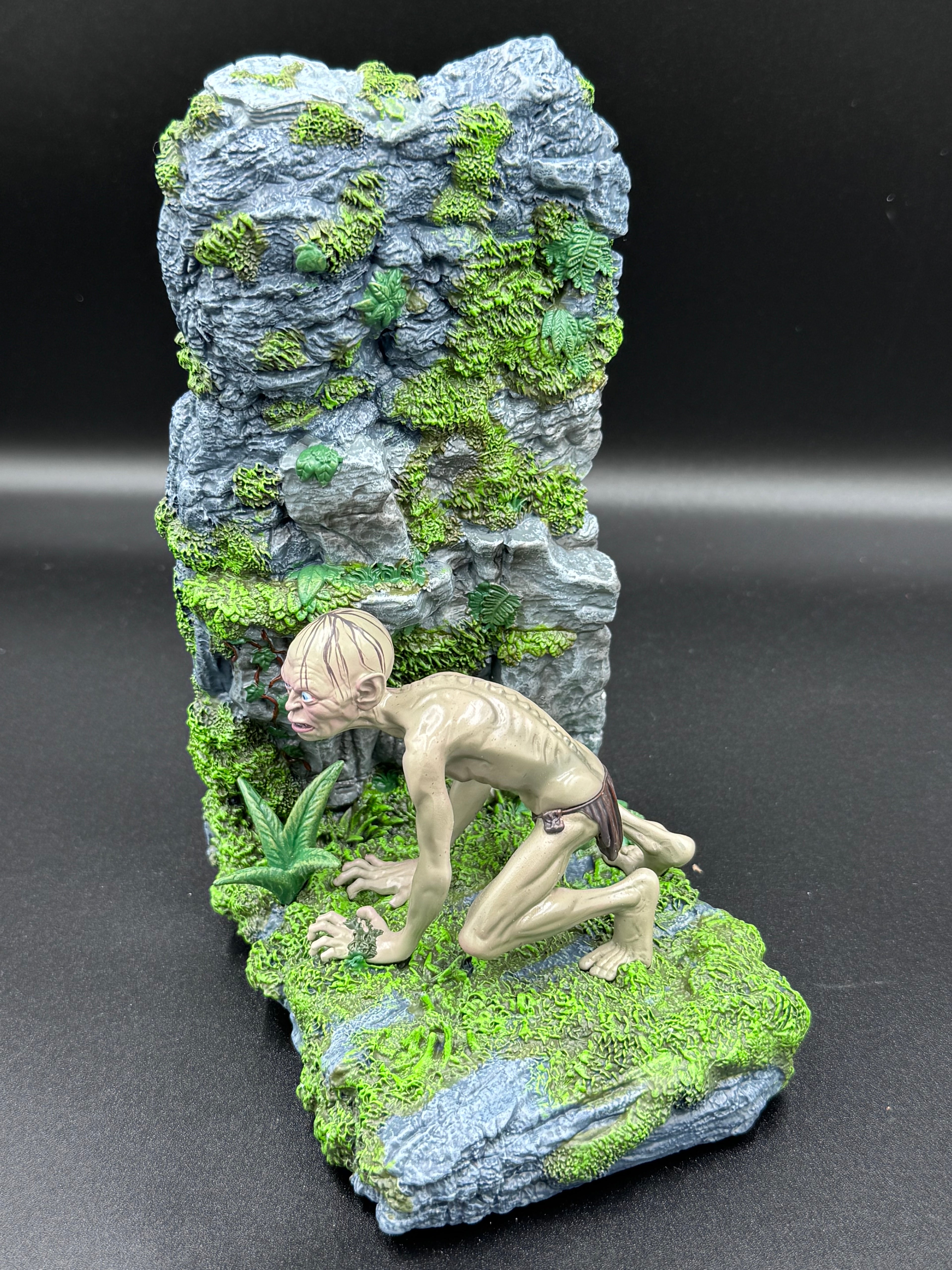 The Lord of the Rings Gollum and Smeagol Bookends