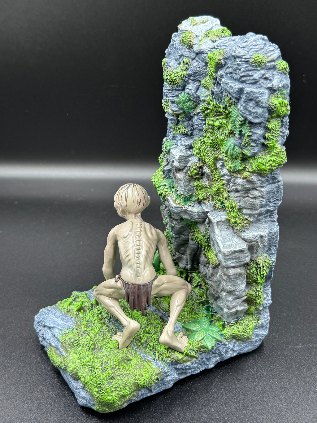 The Lord of the Rings Gollum and Smeagol Bookends