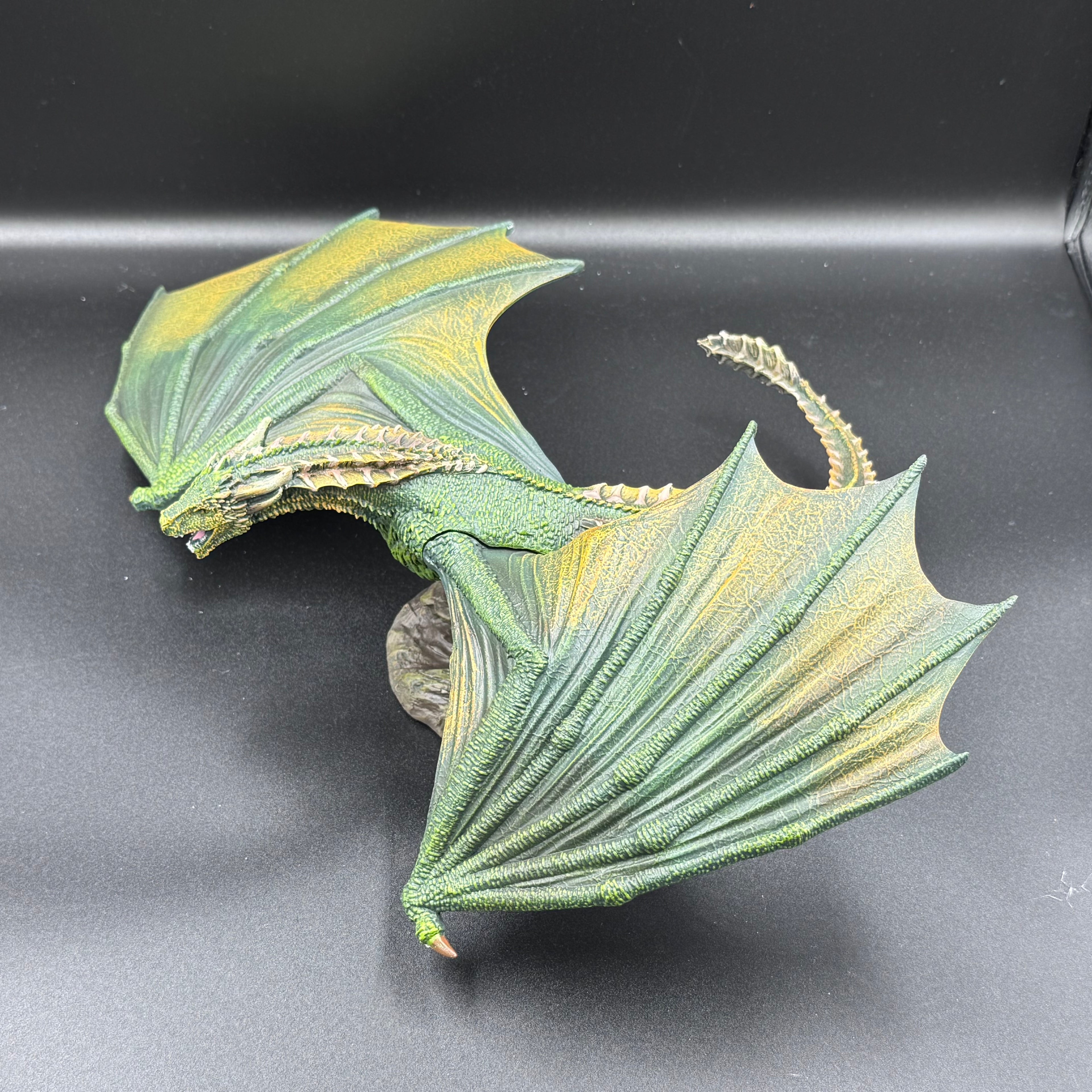 Game of Thrones Rhaegal Large Dragon Figurine