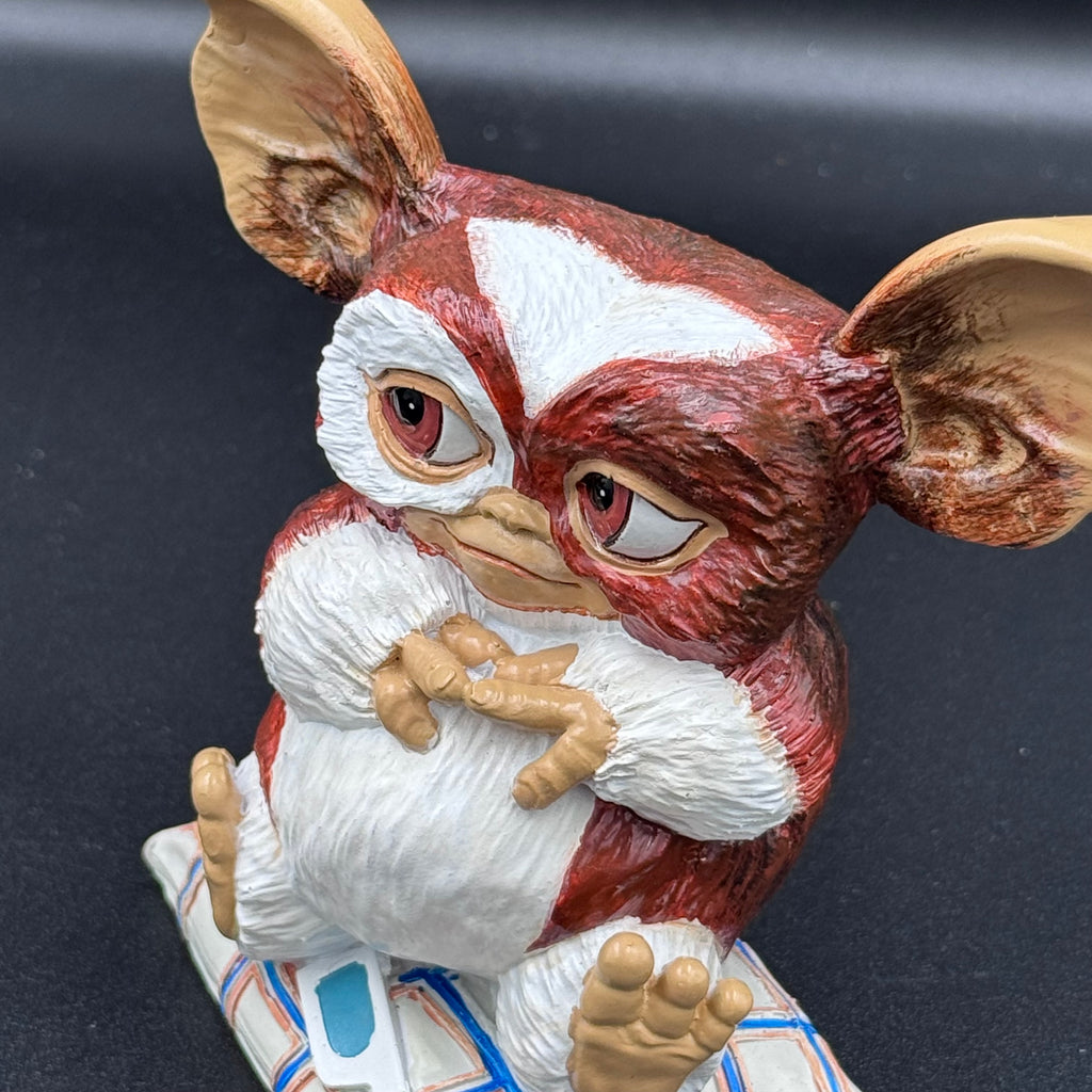 Gremlins Gizmo with 3D Glasses Figurine 14.5cm
