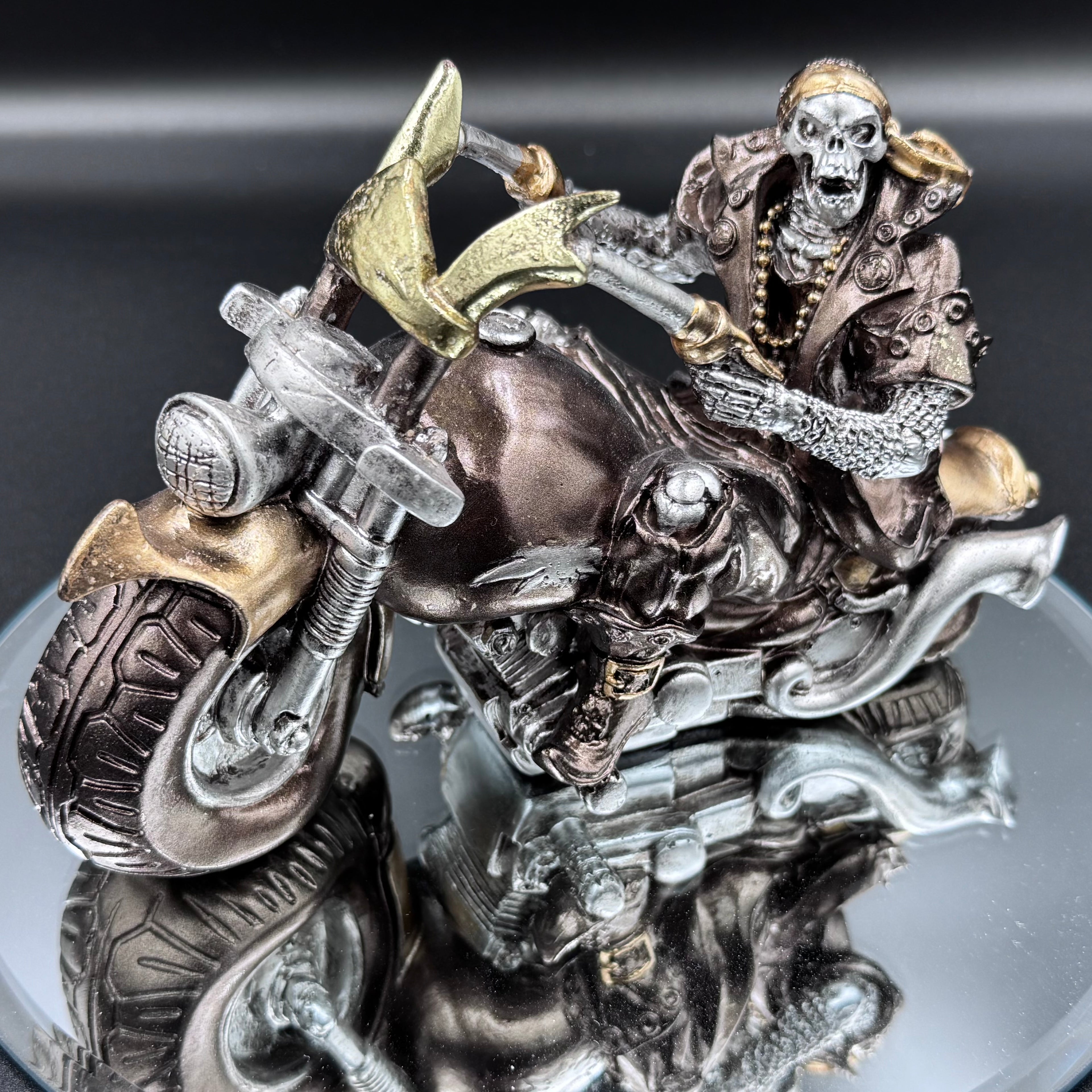 Skeleton Motorcycle Figurine - Full Throttle 17cm