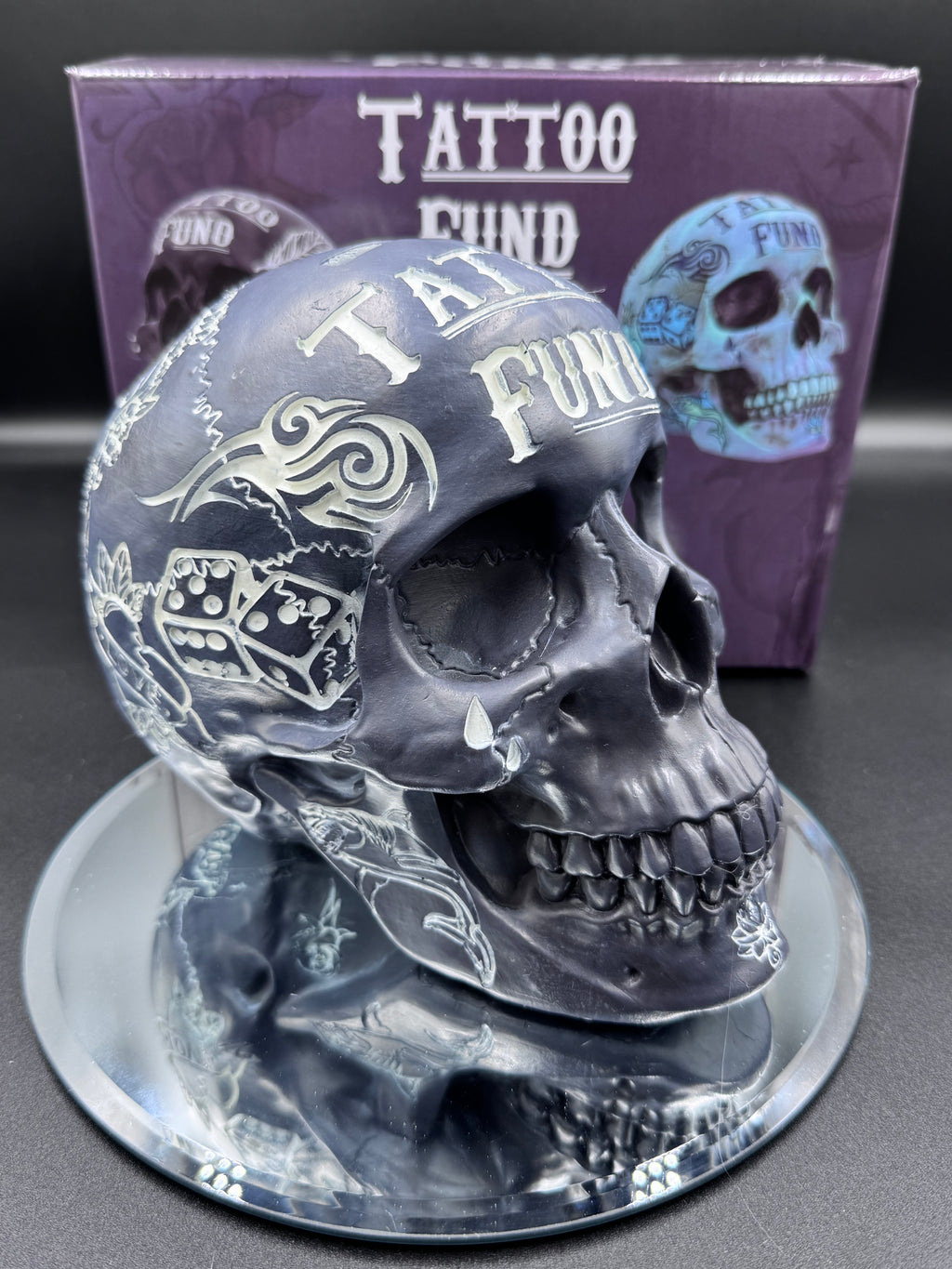 Black and White Traditional, Tribal Tattoo Fund Skull