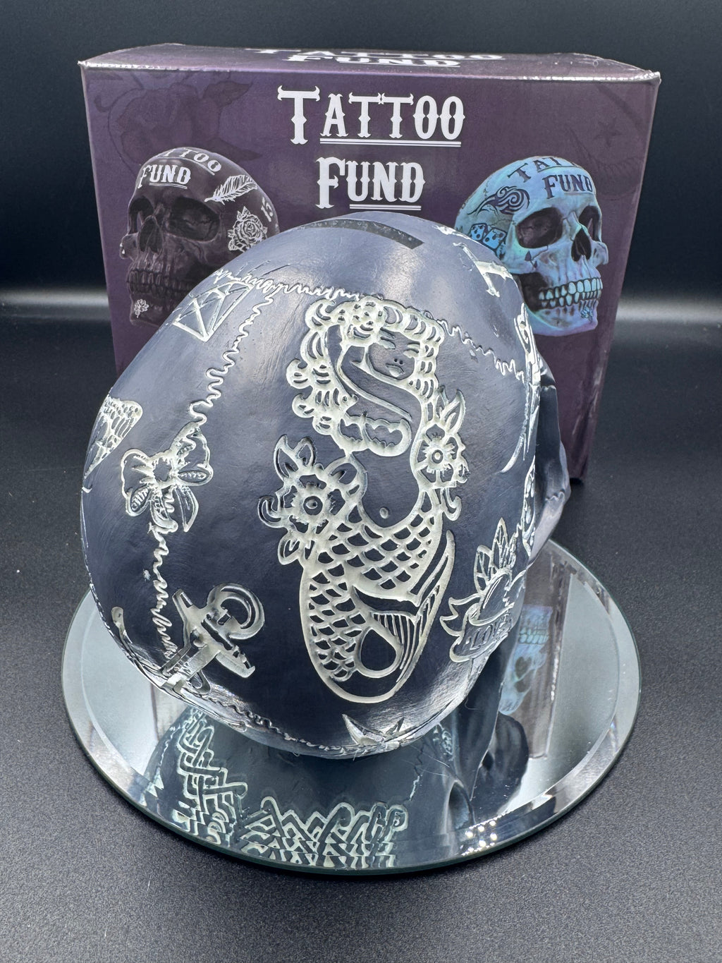 Black and White Traditional, Tribal Tattoo Fund Skull