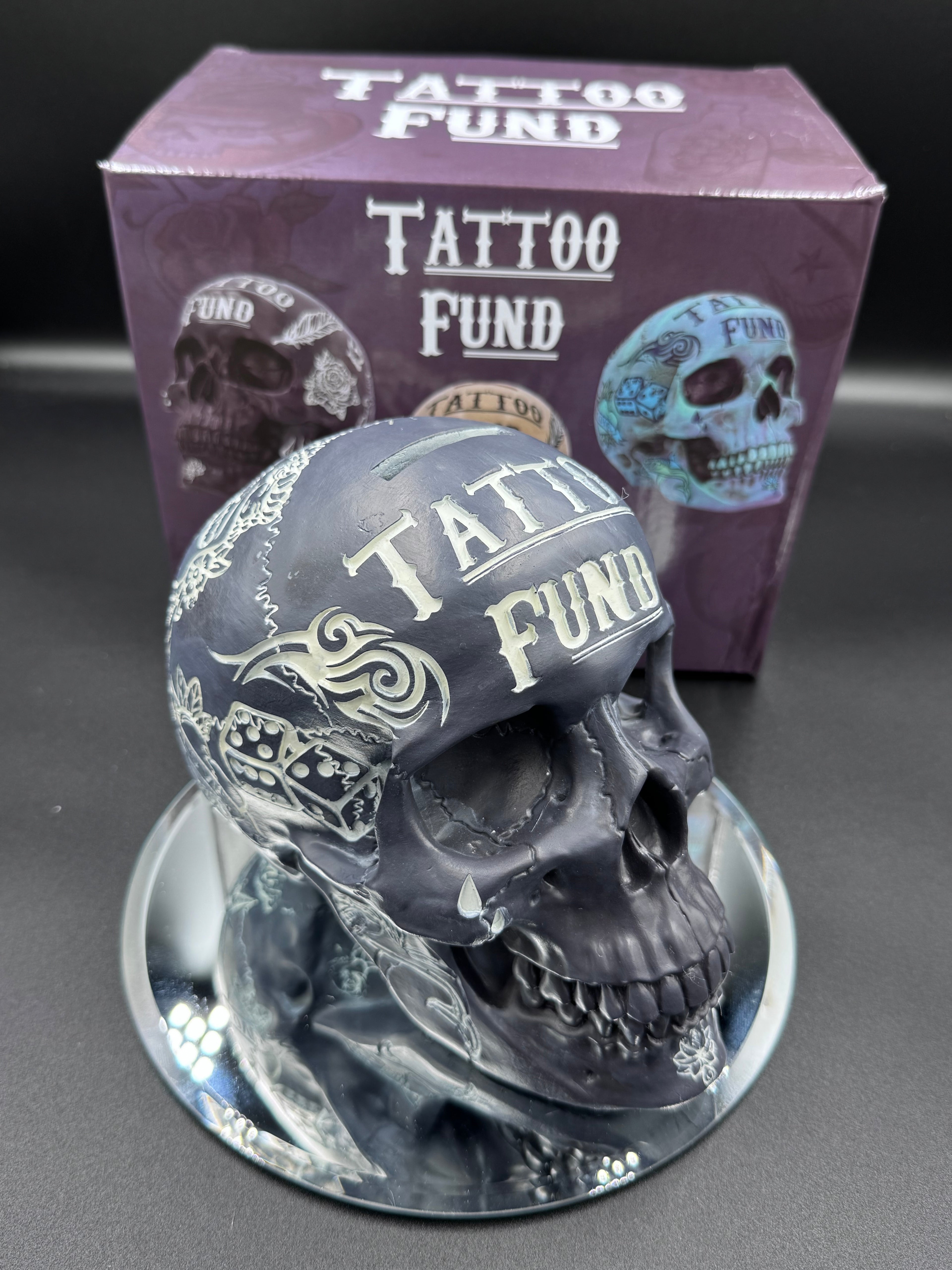 Black and White Traditional, Tribal Tattoo Fund Skull