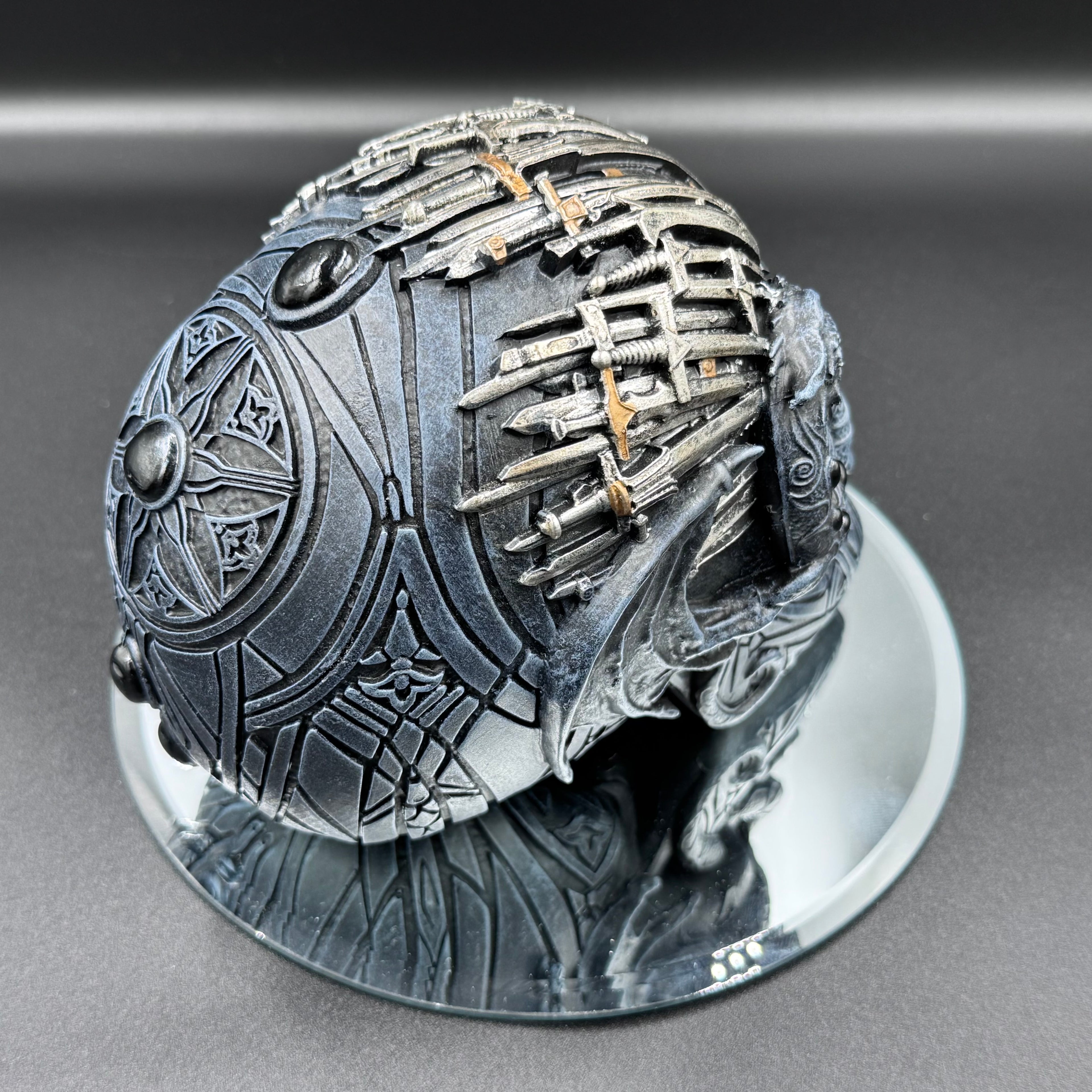 Sword Skull 18.5cm Figurine, Resin, Black