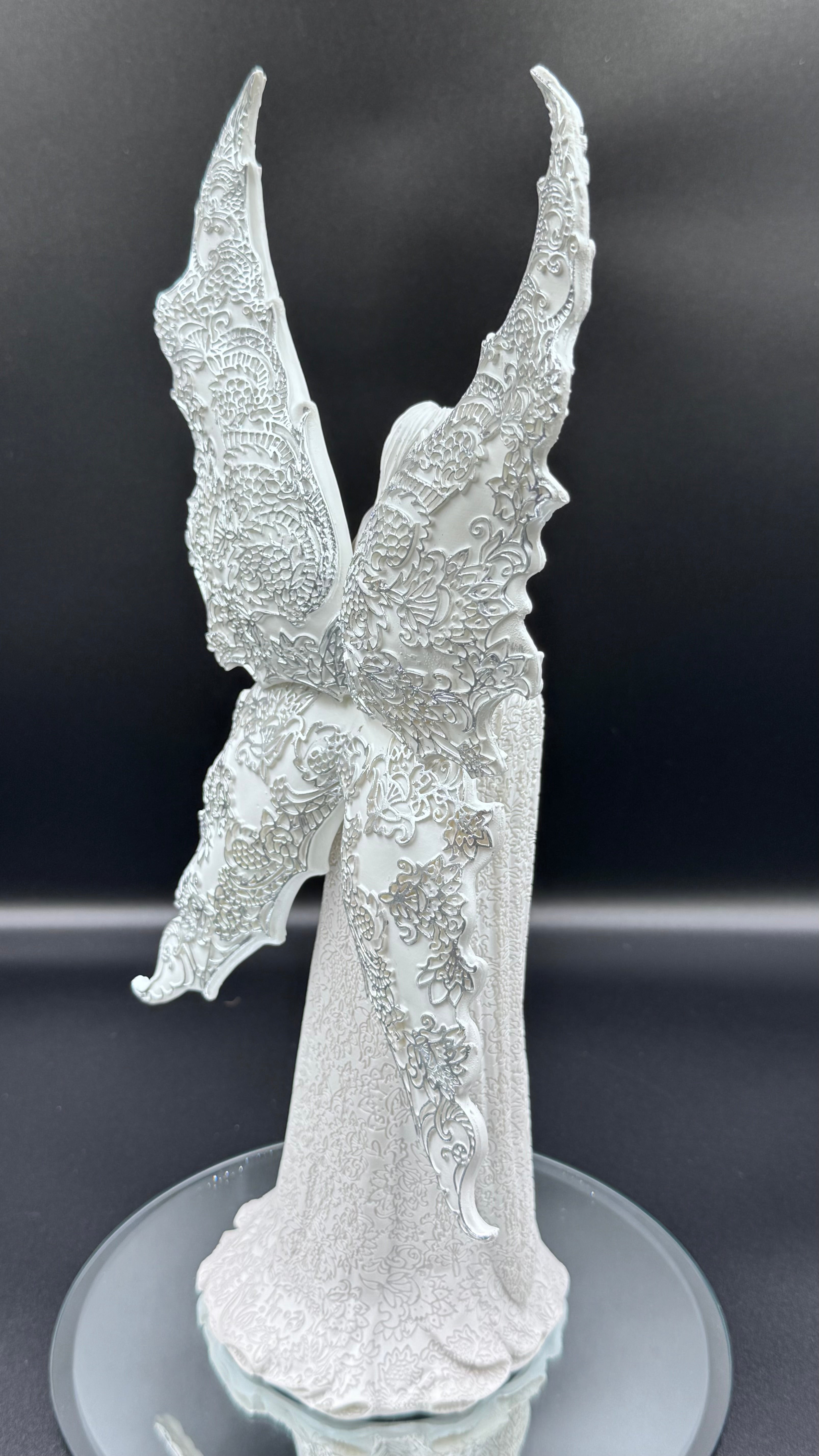 Anne Stokes Only Love Remains, Large Figurine, White, 35cm