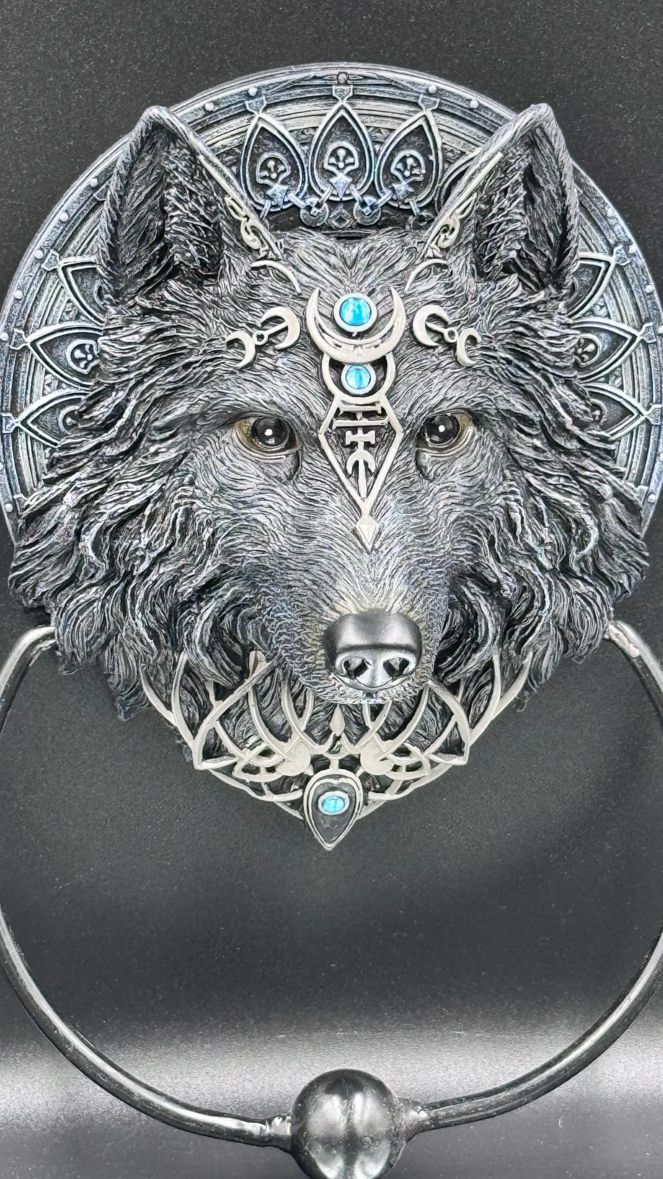Wolf Moon Door Knocker 20.5cm