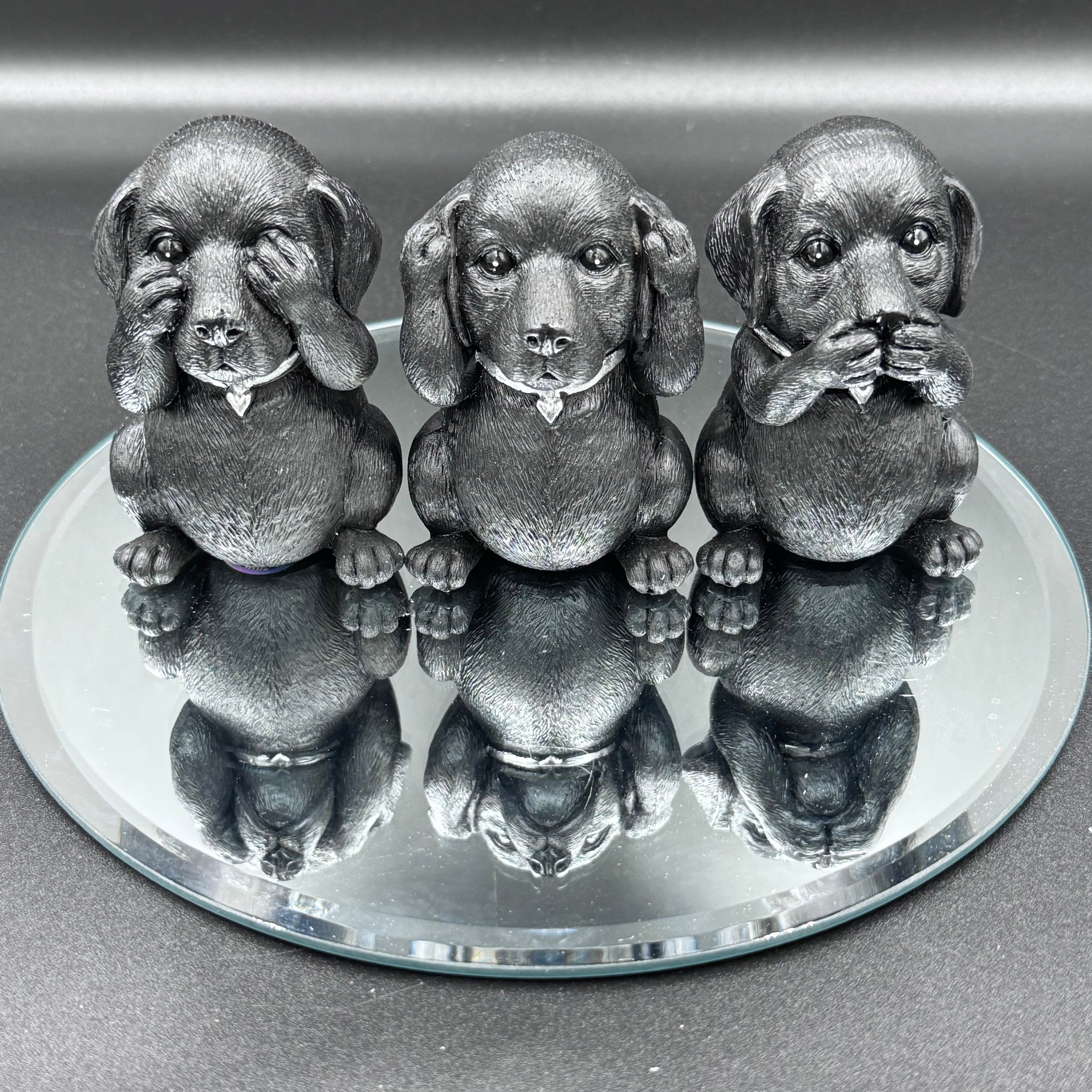 Three Wise Labradors 8.5cm