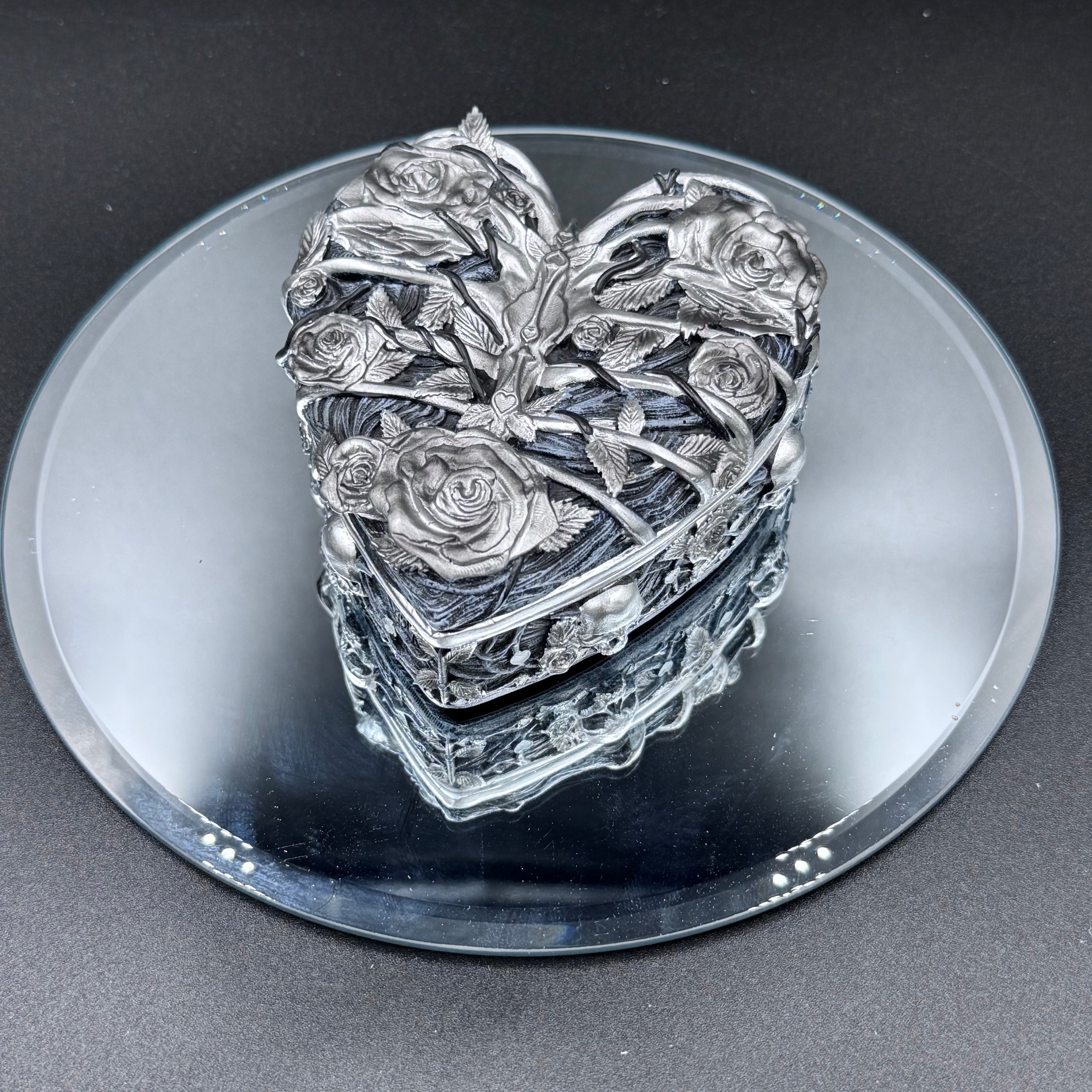 Gothic Caged Heart Box 10.5cm