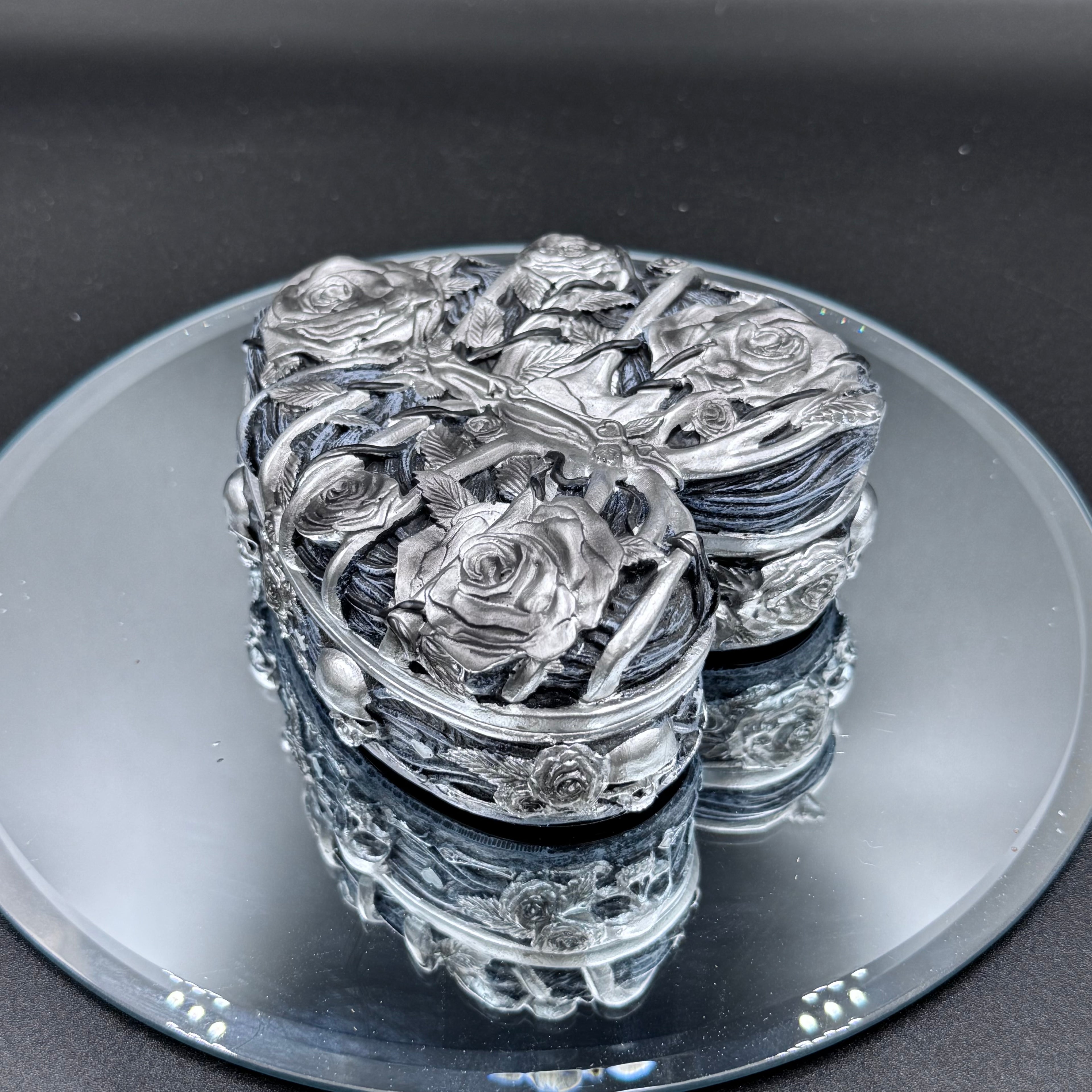 Gothic Caged Heart Box 10.5cm