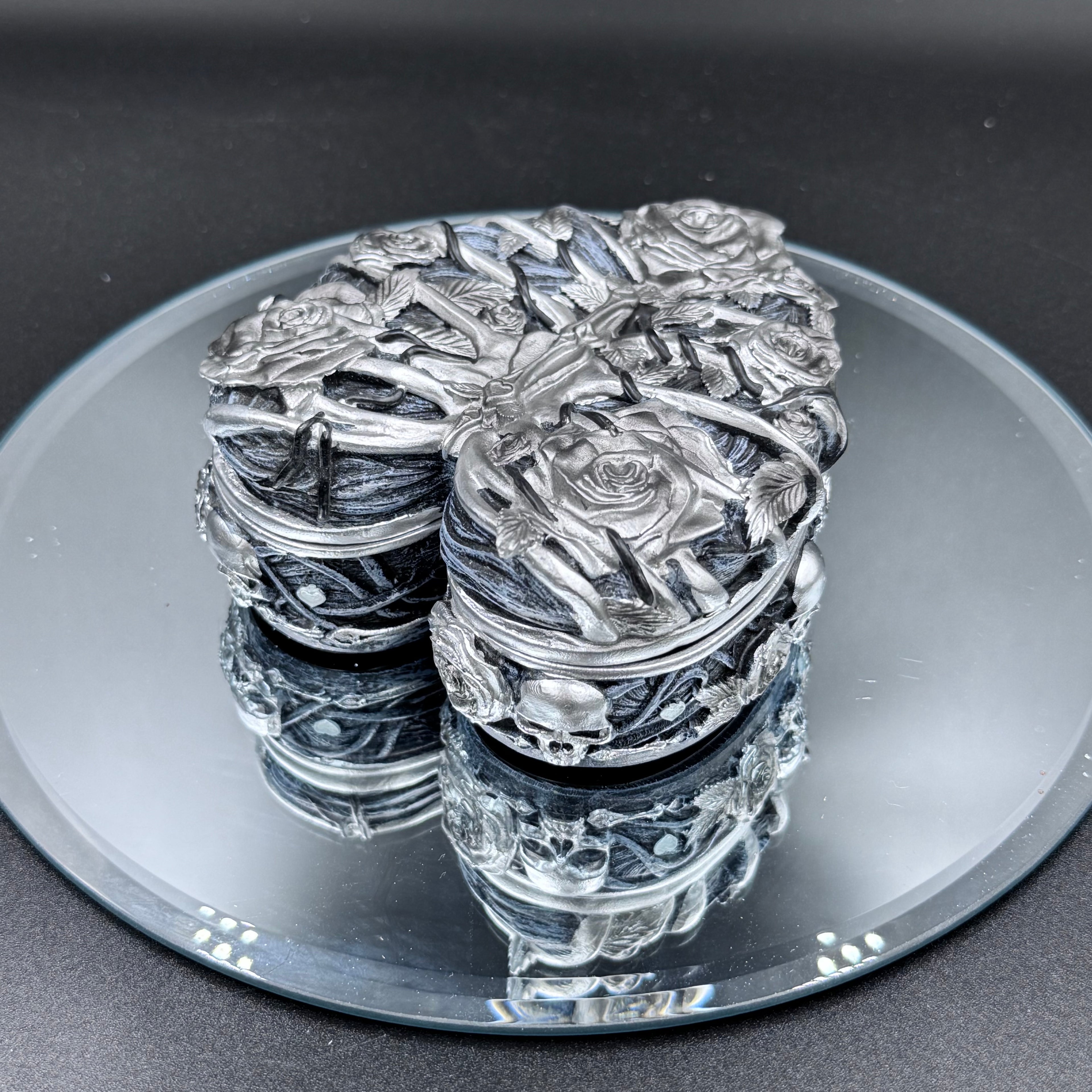 Gothic Caged Heart Box 10.5cm