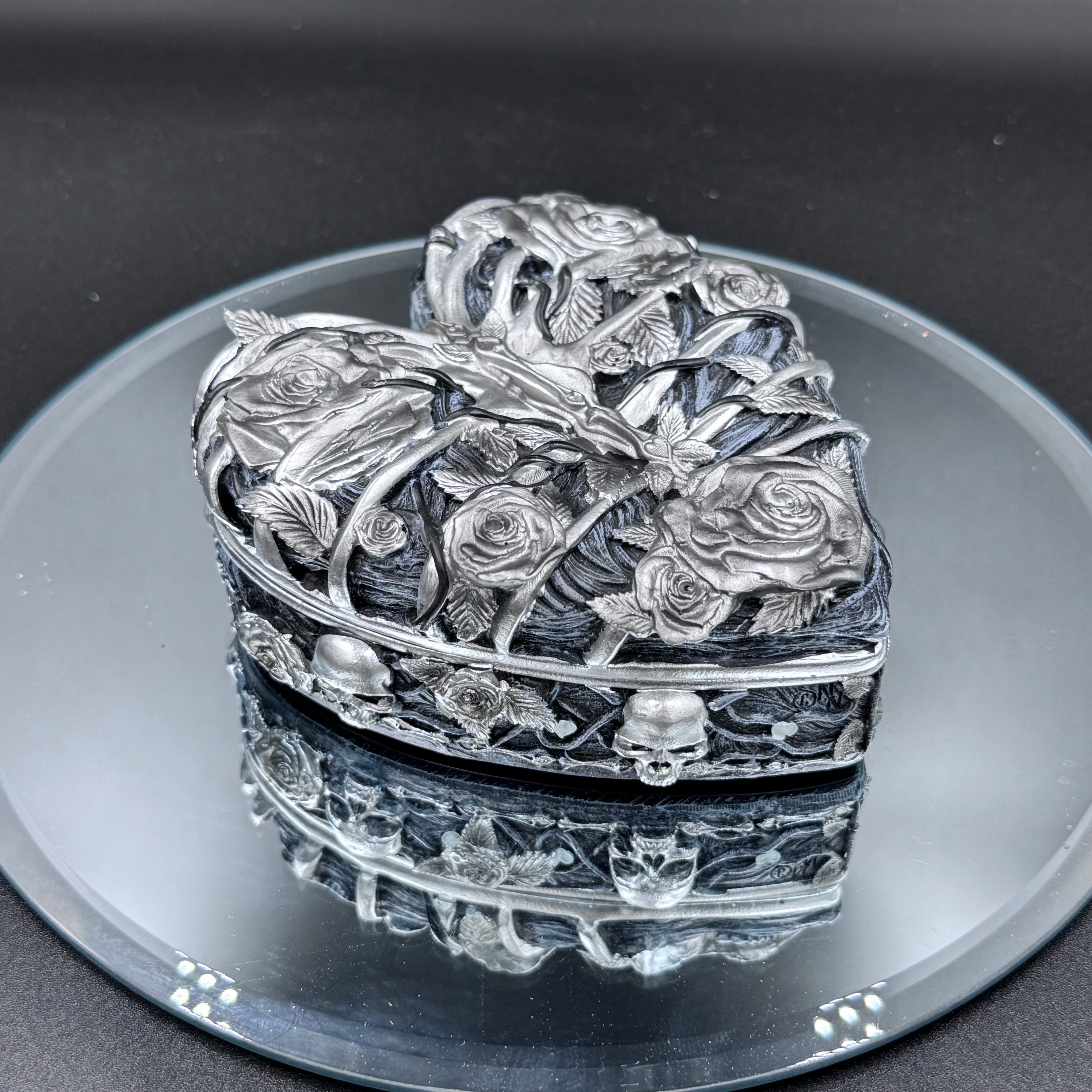 Gothic Caged Heart Box 10.5cm