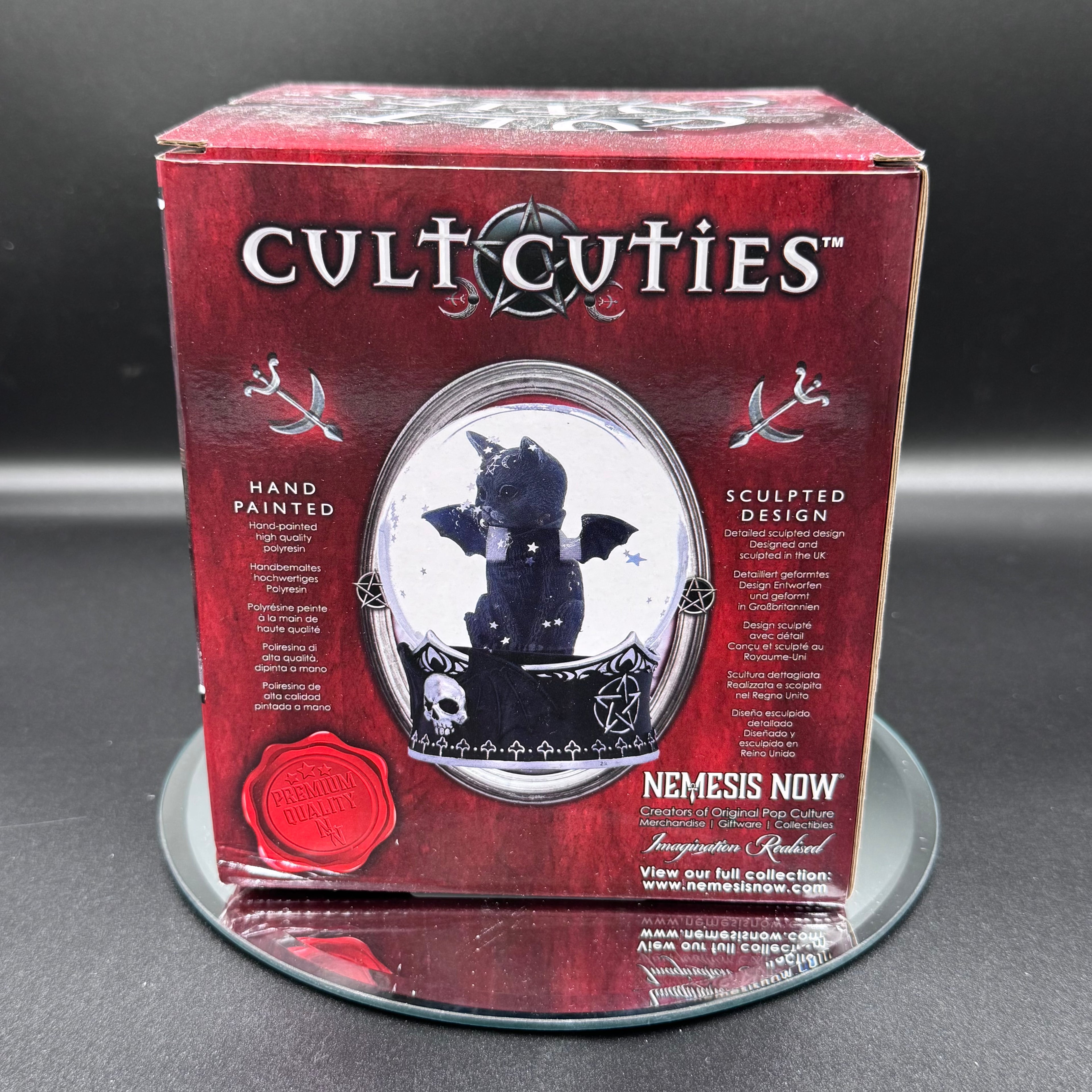 Cult Cuties Malpuss Snow Globe 13cm