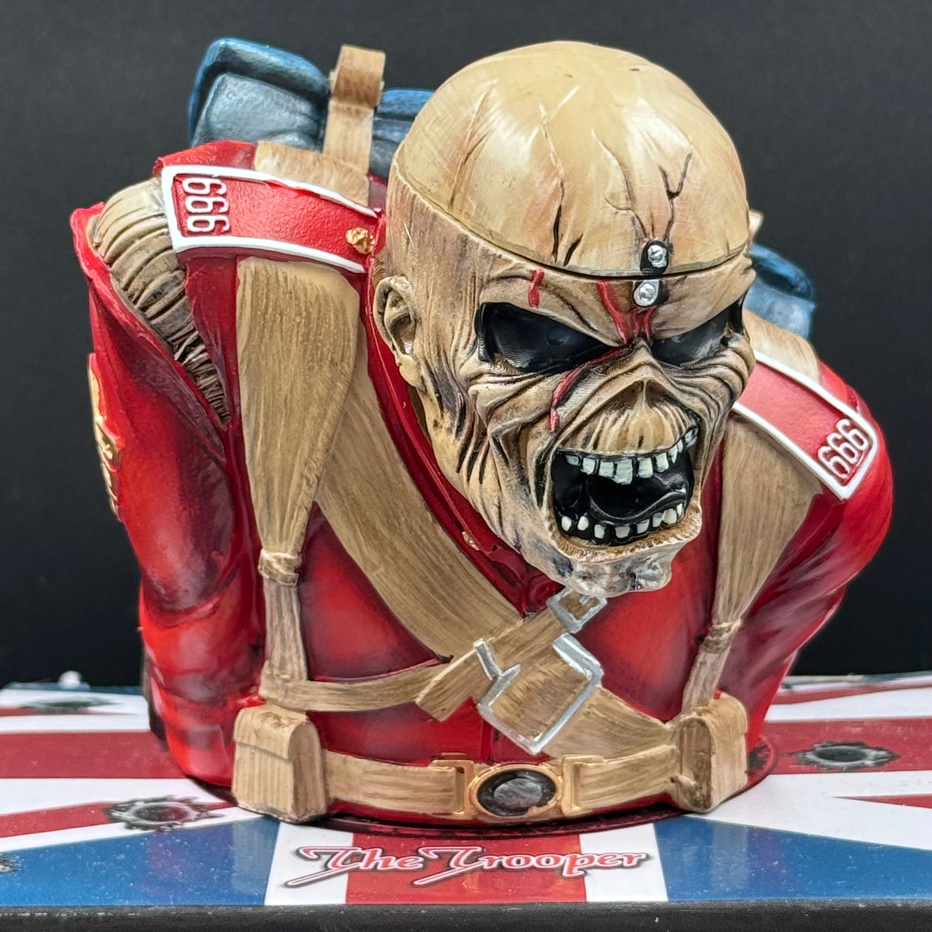 Iron Maiden The Trooper Bust Box (Small) 12cm