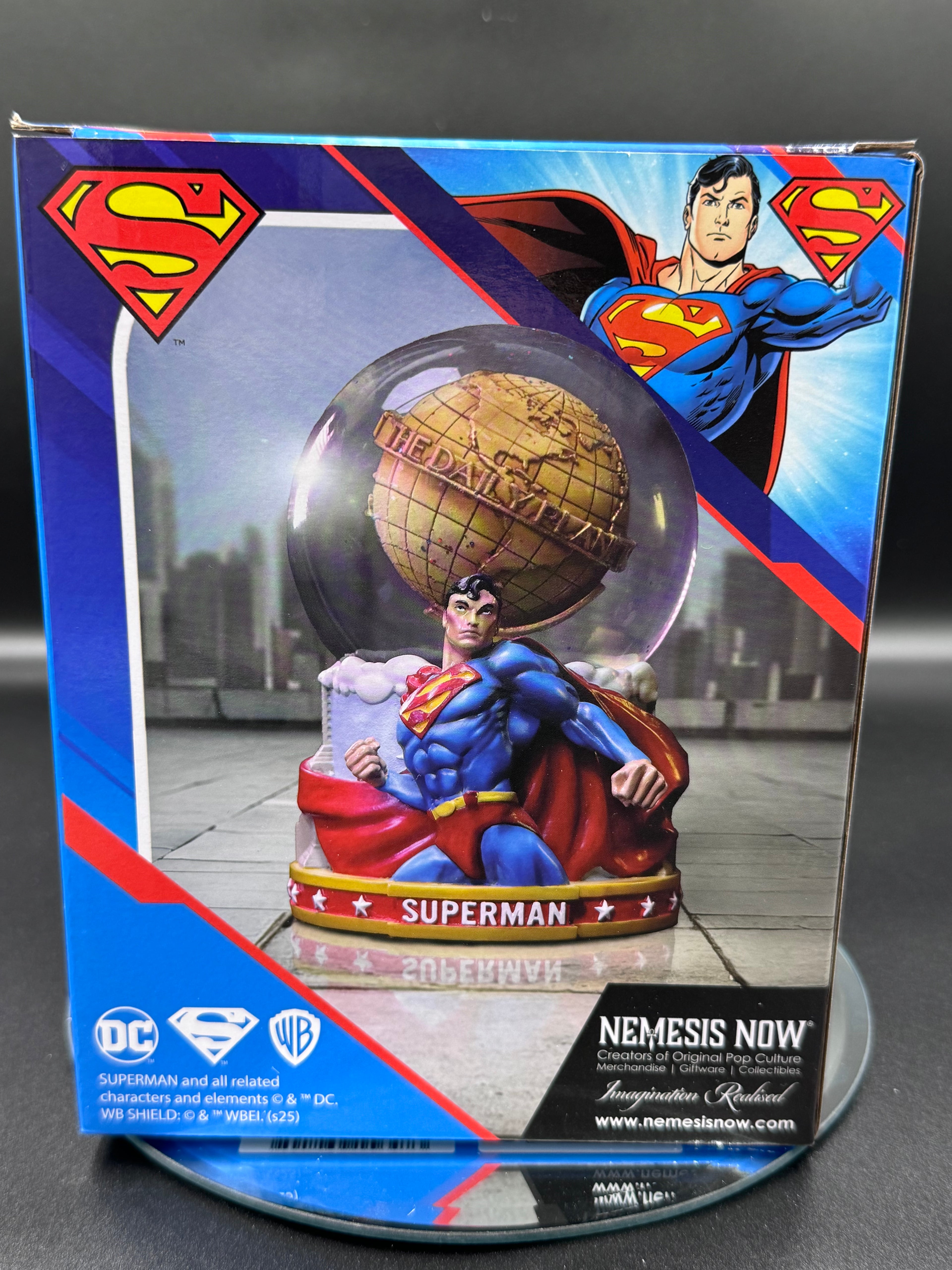 DC The Daily Planet Superman Hero Snow Globe
