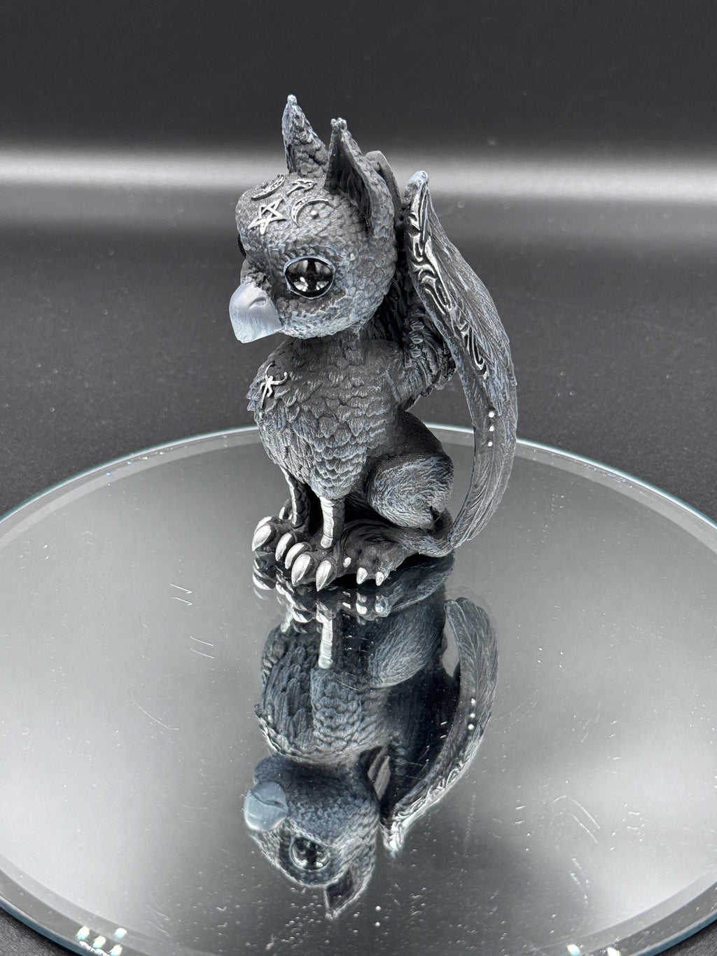 Griffael Occult Griffin Figurine 10.7cm