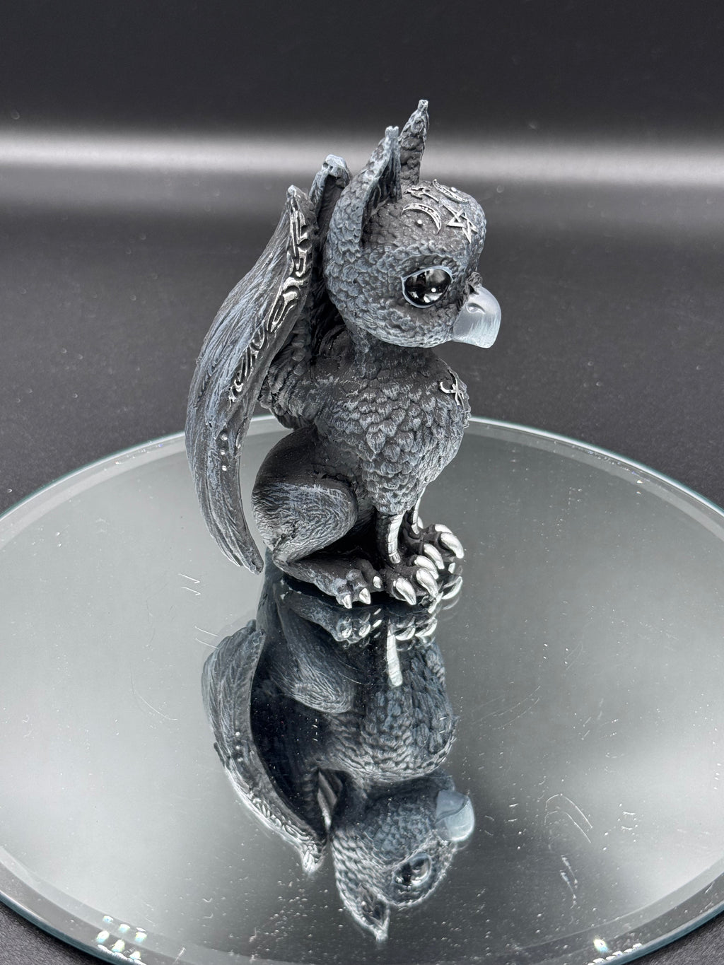 Griffael Occult Griffin Figurine 10.7cm