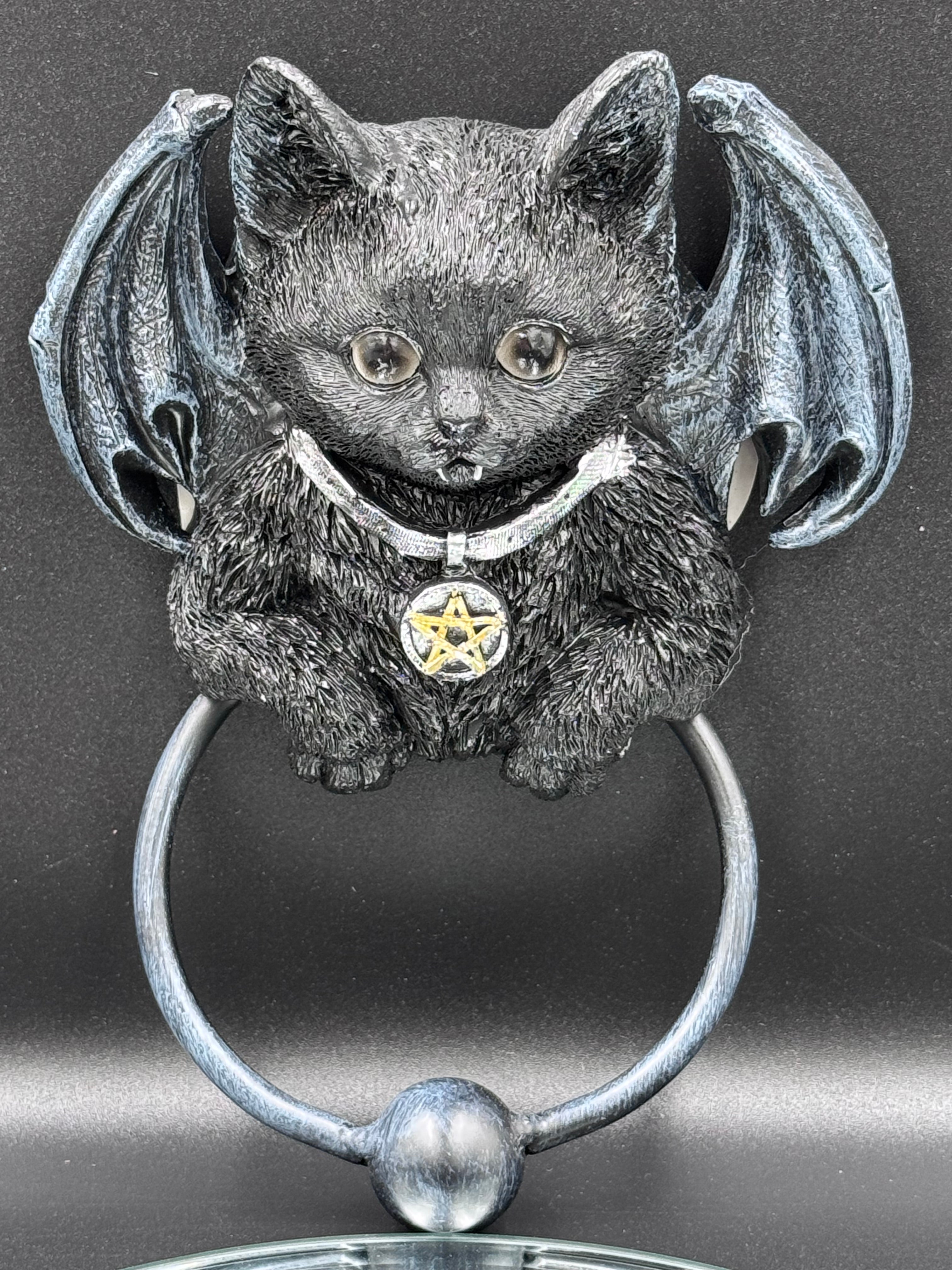 Vampuss Cat Door Knocker